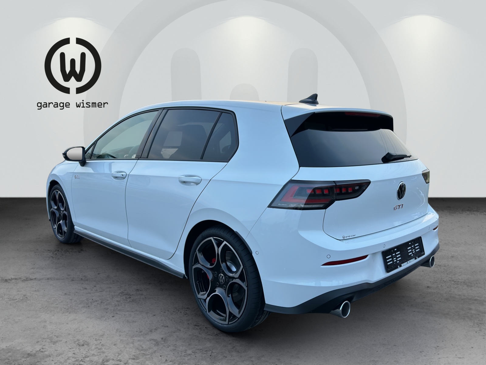 VW Golf 2.0 TSI GTI DSG-image-2