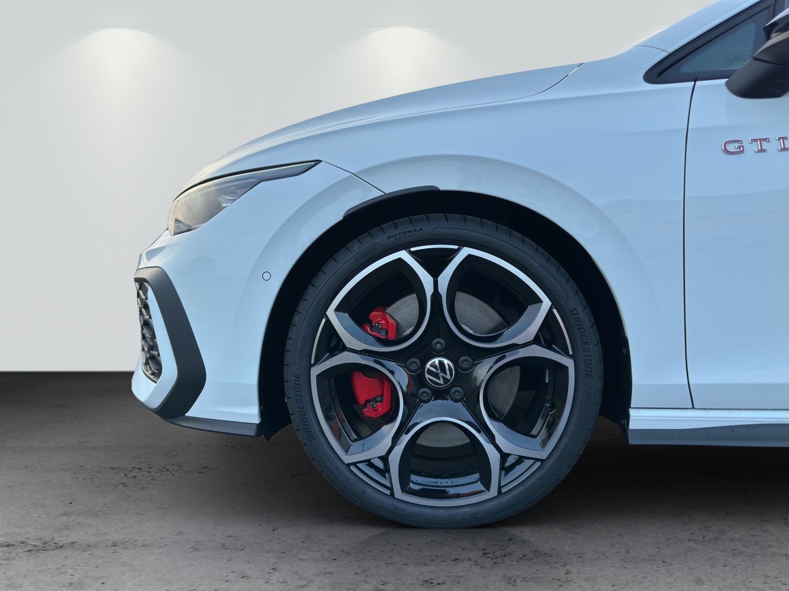 VW Golf 2.0 TSI GTI DSG-image-10