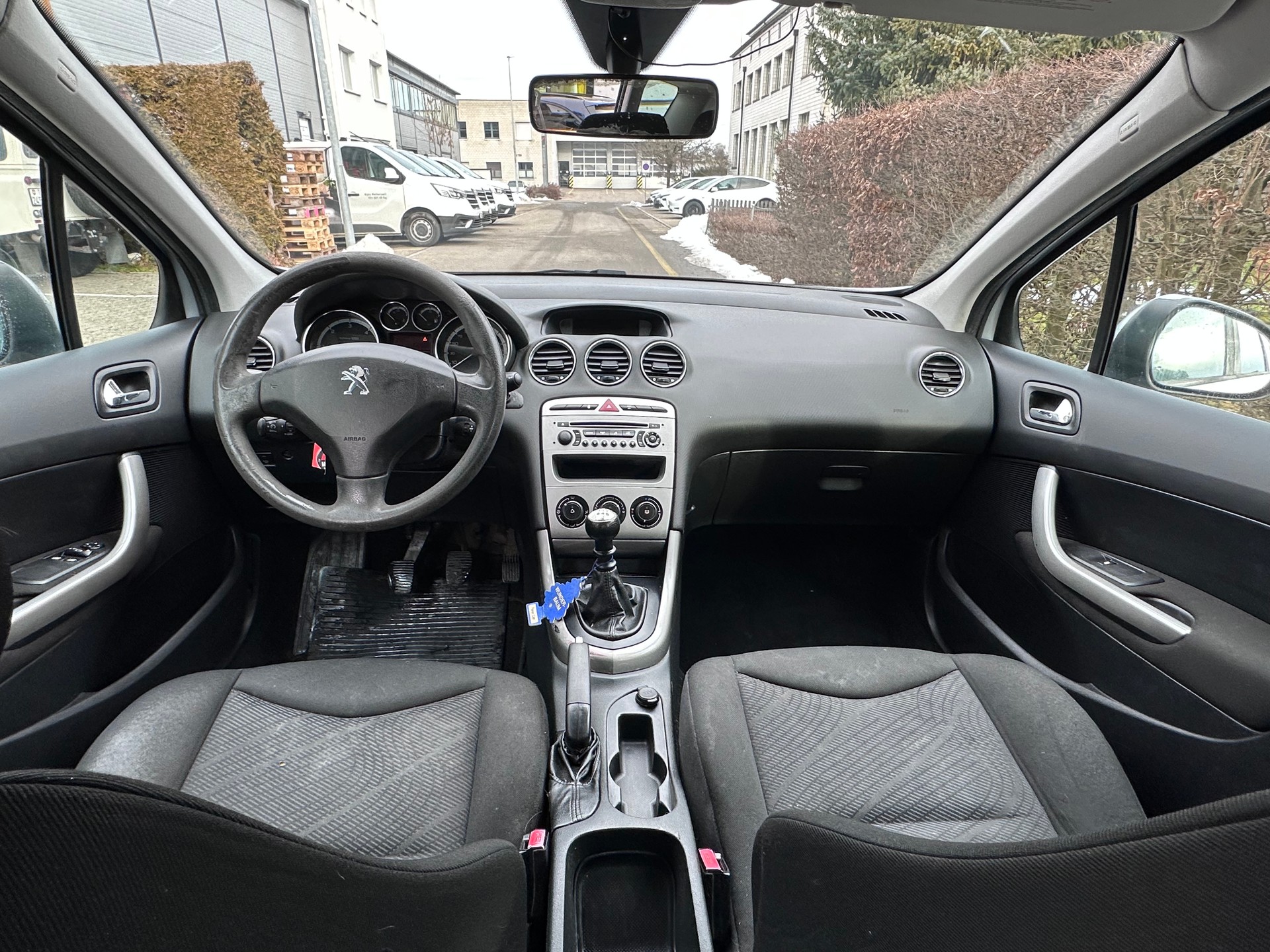PEUGEOT 308 SW 1.6 HDI Active-image-7