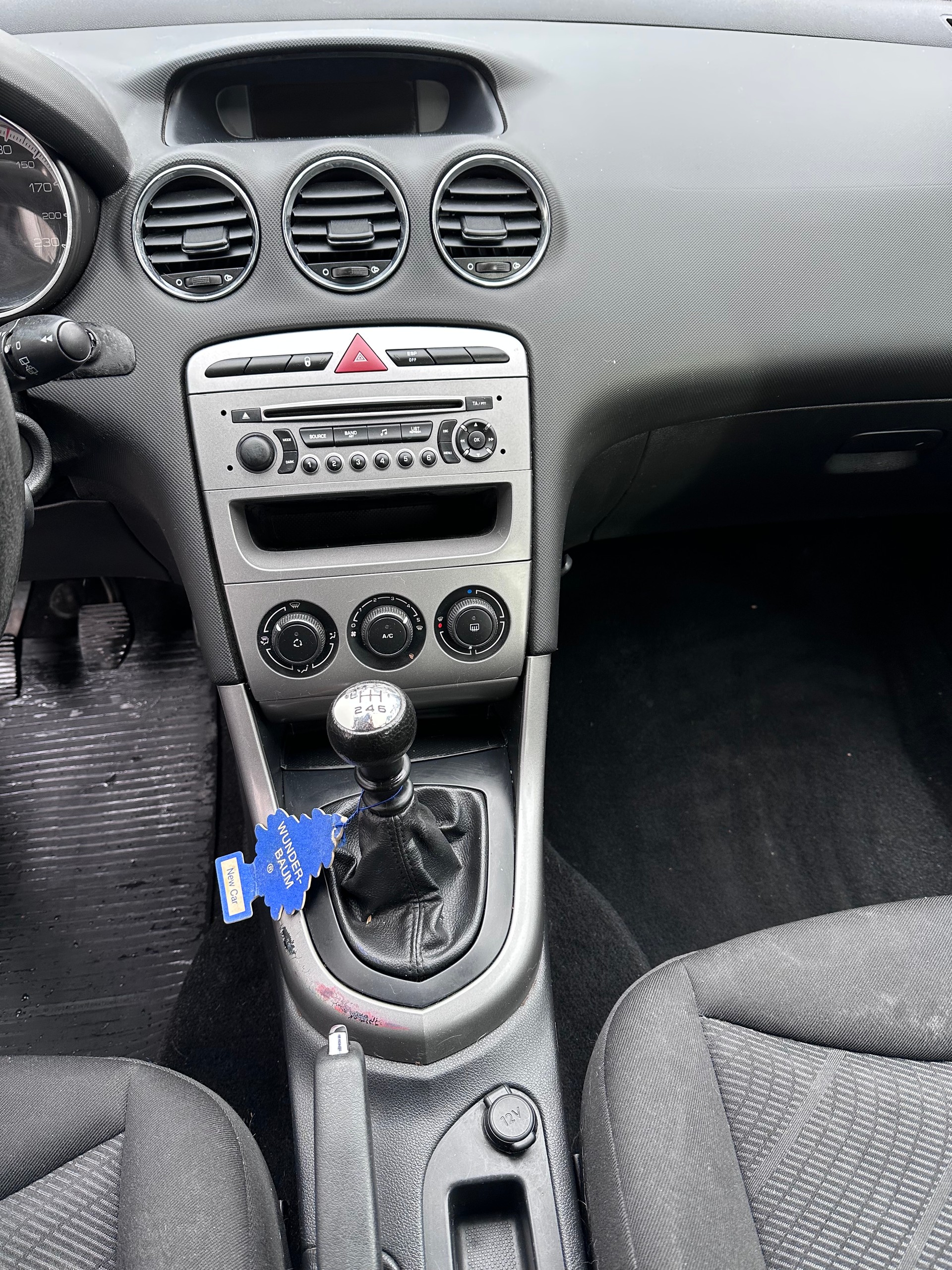 PEUGEOT 308 SW 1.6 HDI Active-image-8