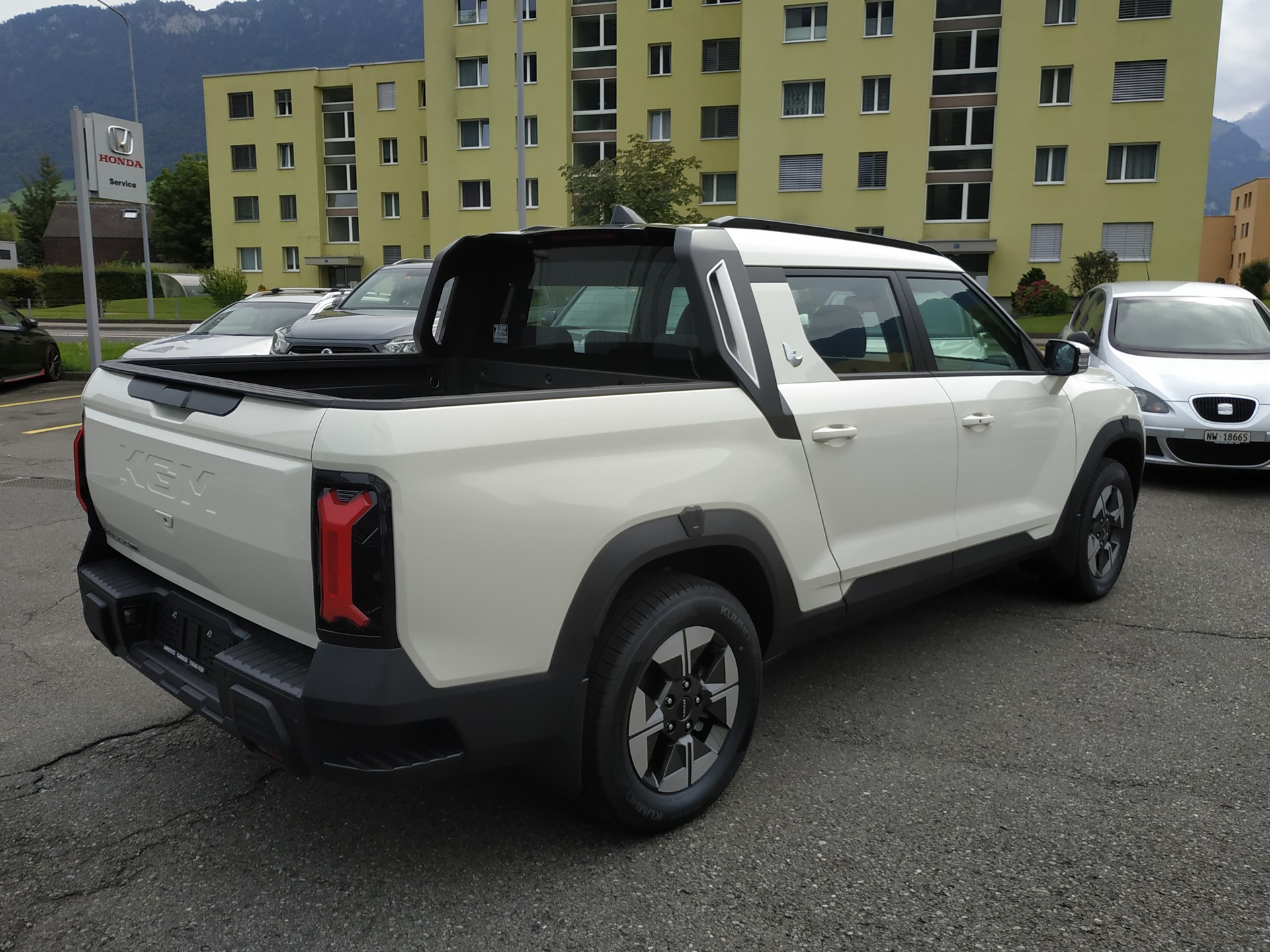 KGM-SsangYong Musso 80,6 kWh Bronze 4WD-image-5