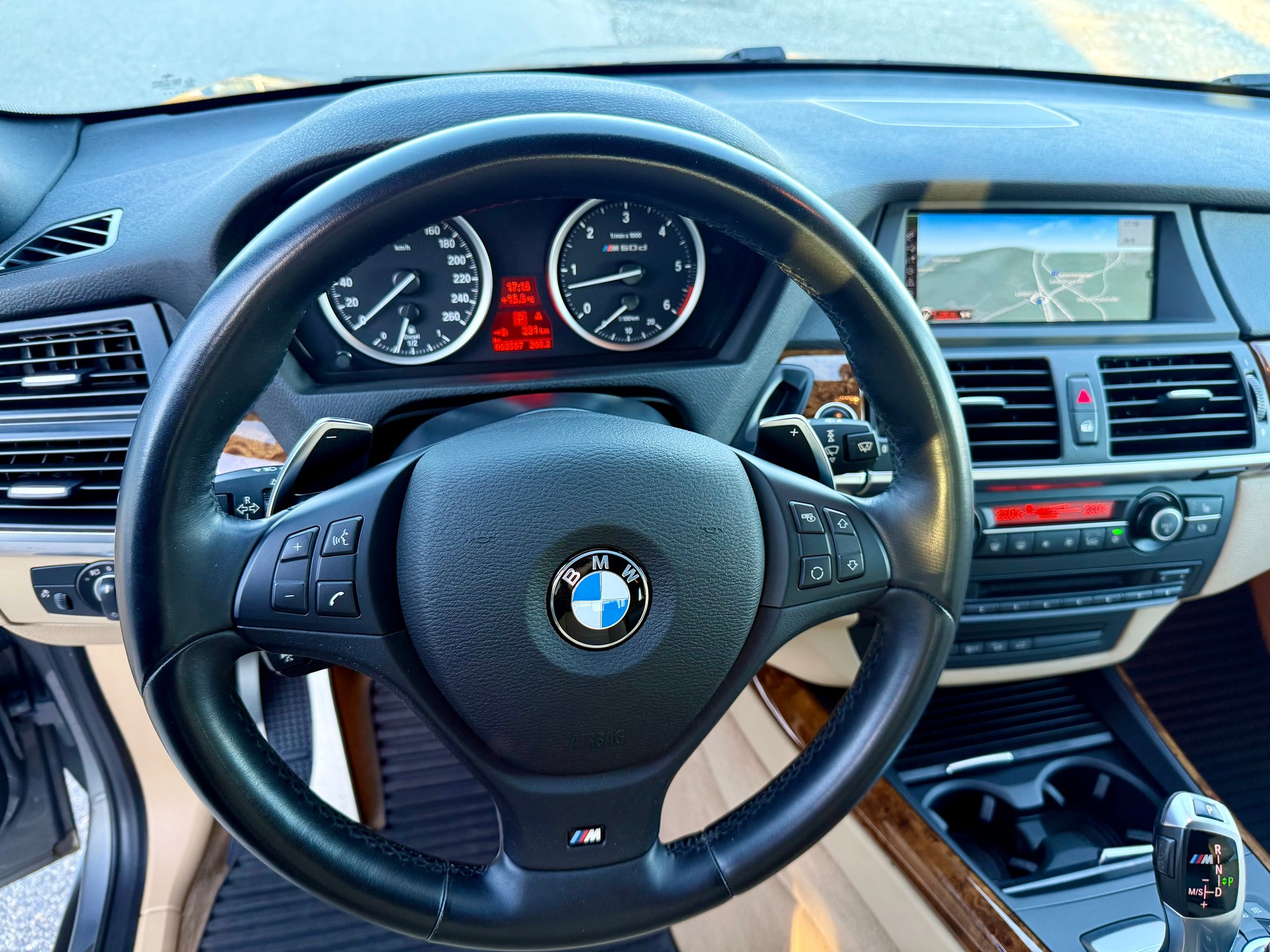 BMW X5 xDrive M50d Steptronic-image-4