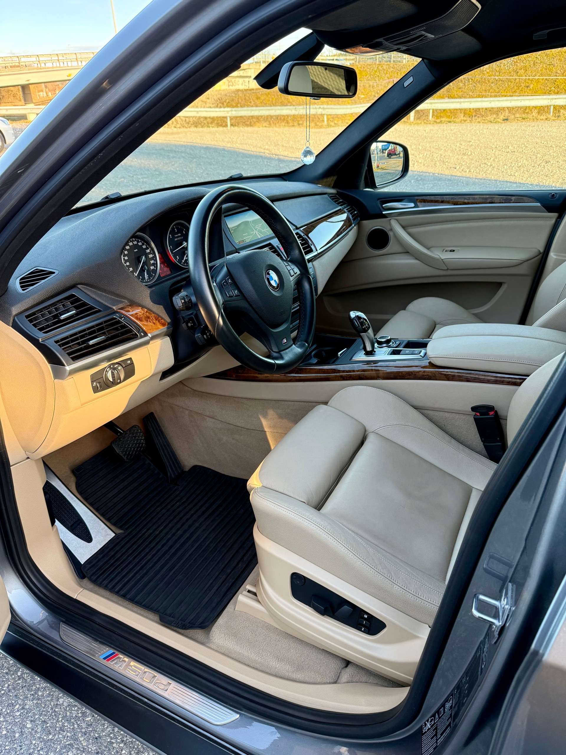 BMW X5 xDrive M50d Steptronic-image-5