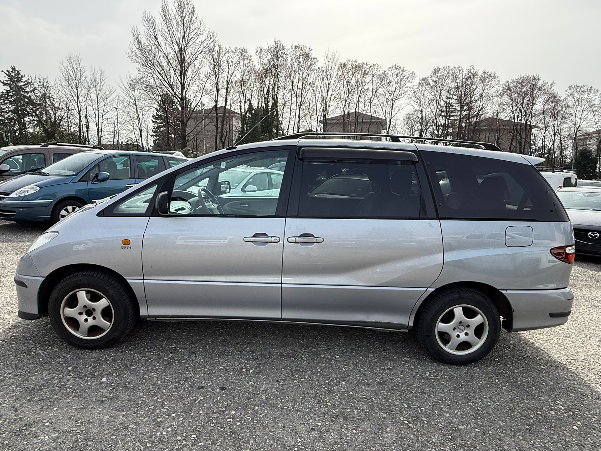 TOYOTA Previa 2.4 Linea Luna-image-3