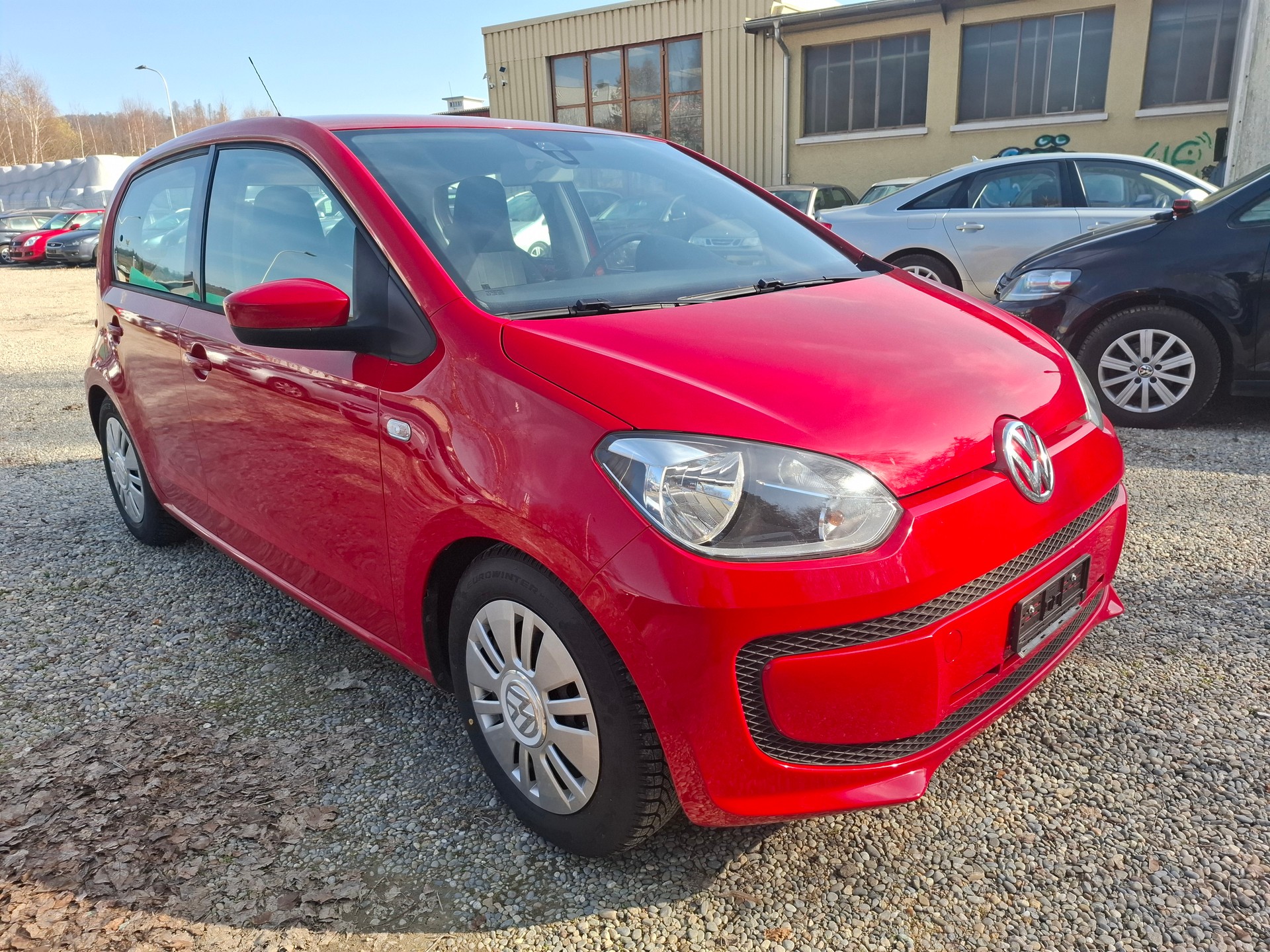 VW Up 1.0 black up Art on Ice-image-1