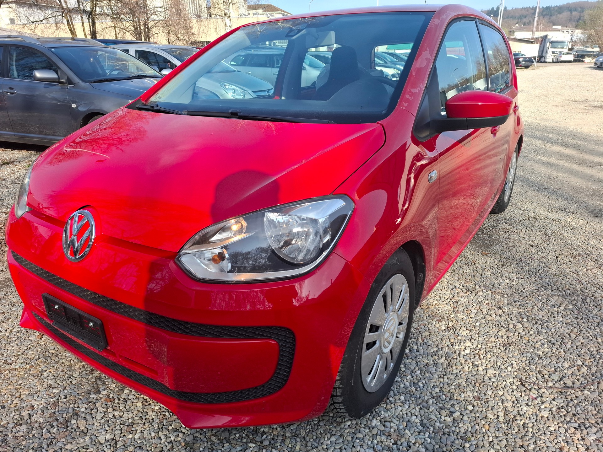 VW Up 1.0 black up Art on Ice-image-0