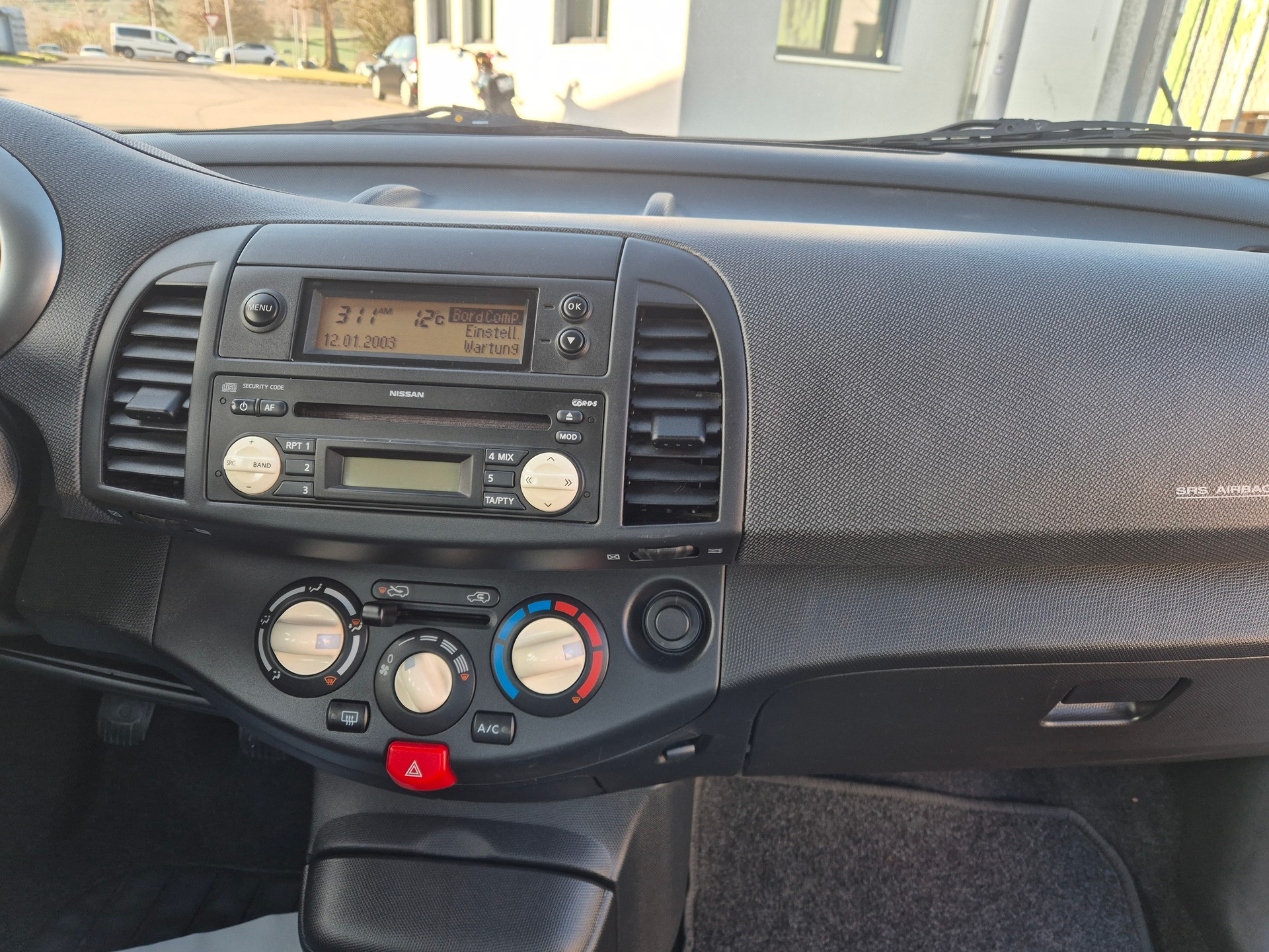 NISSAN Micra 1.4 tekna-image-4
