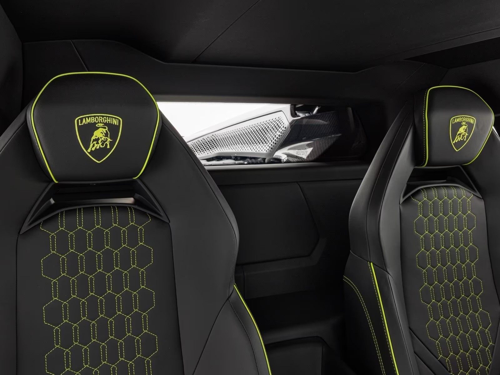 LAMBORGHINI /// REVUELTO 2025 /// AD PERSONAM /// FULL CARBON /// FULL OPTIONS-image-11