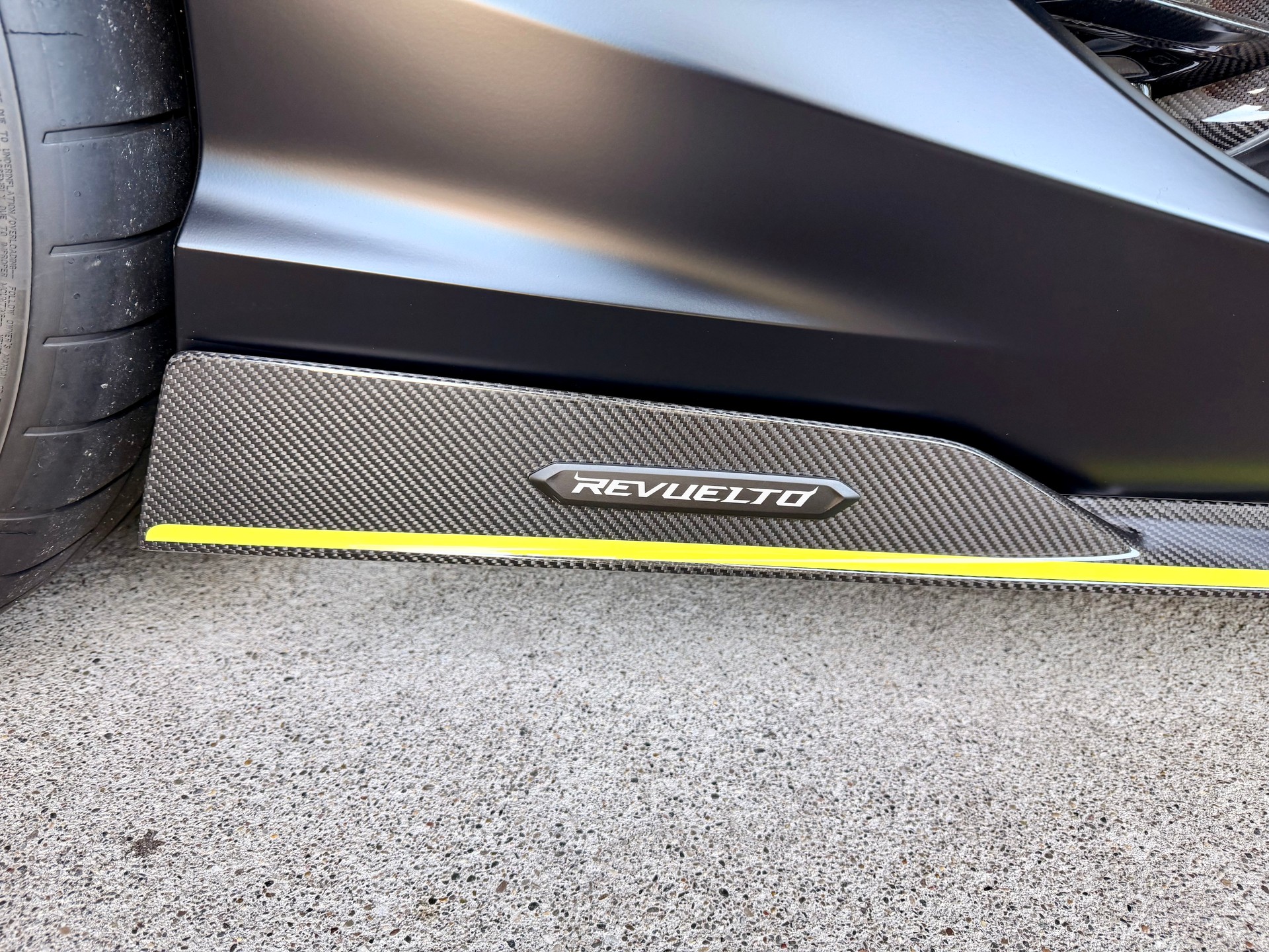 LAMBORGHINI /// REVUELTO 2025 /// AD PERSONAM /// FULL CARBON /// FULL OPTIONS-image-13