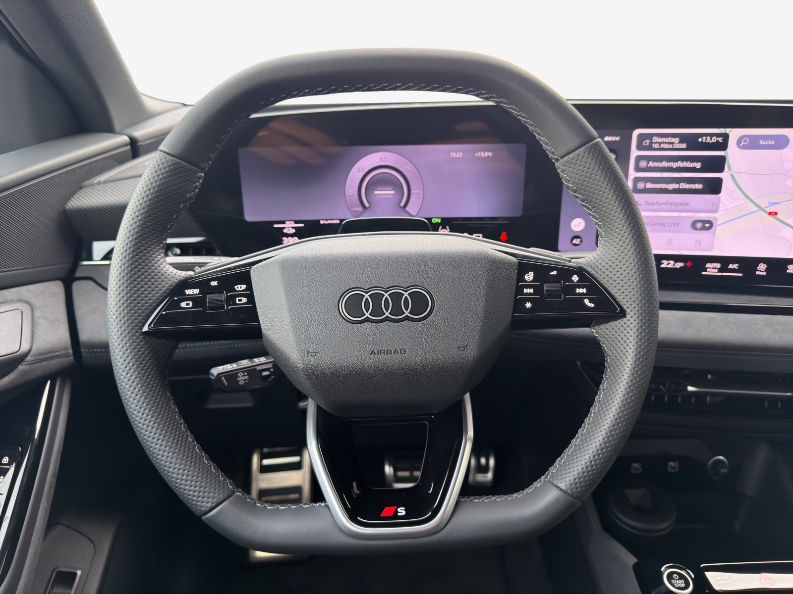 AUDI Q6 Sportback e-tron quattro-image-9