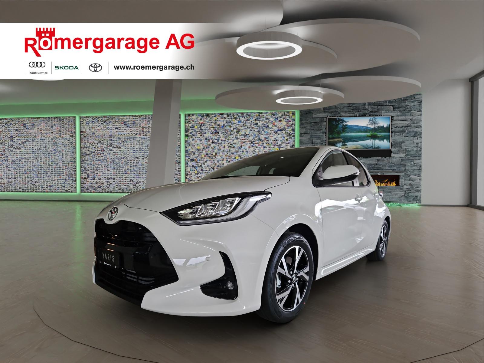 TOYOTA Yaris 1.5 VVT-i HSD Trend-image-0