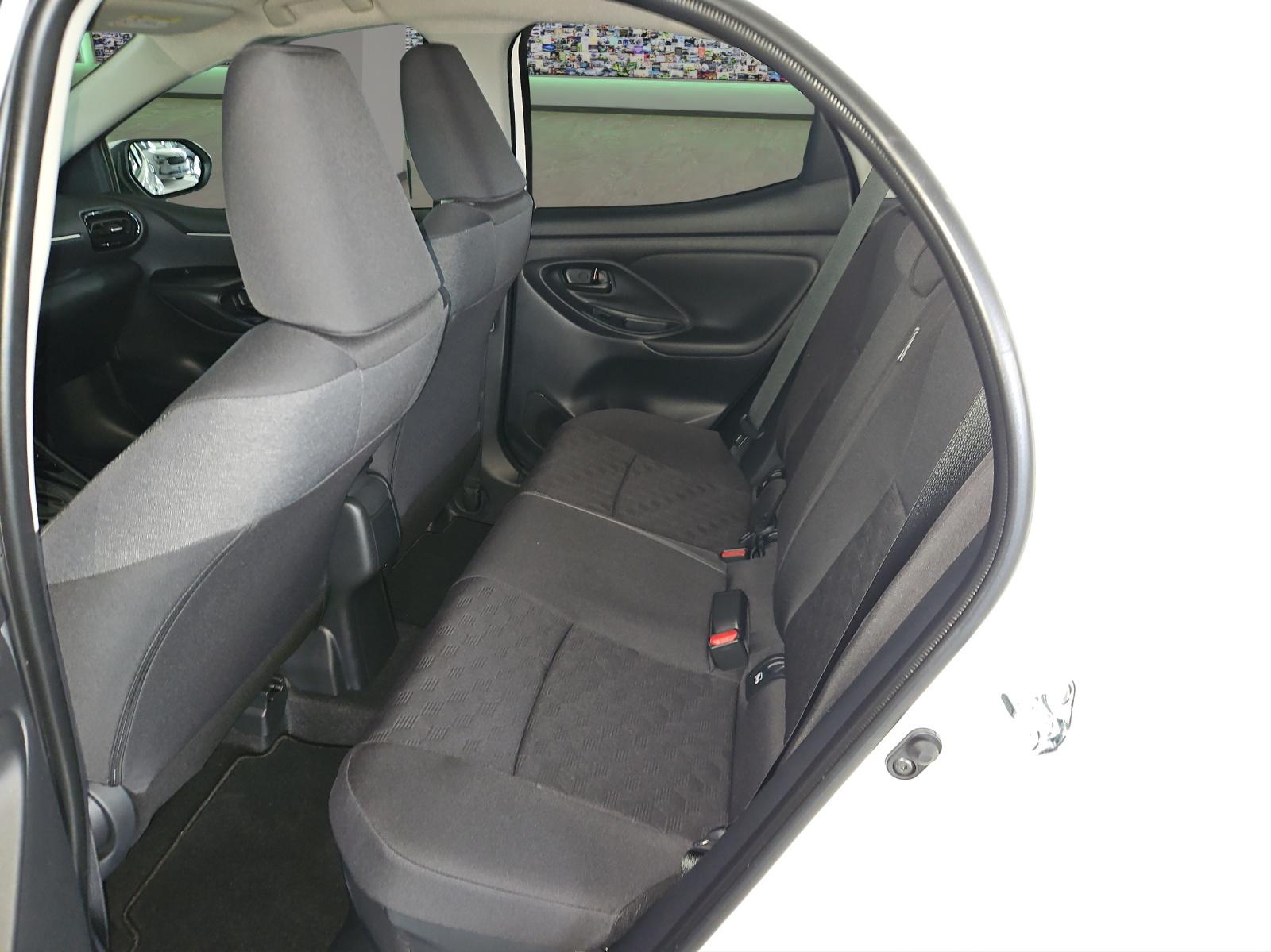 TOYOTA Yaris 1.5 VVT-i HSD Trend-image-9