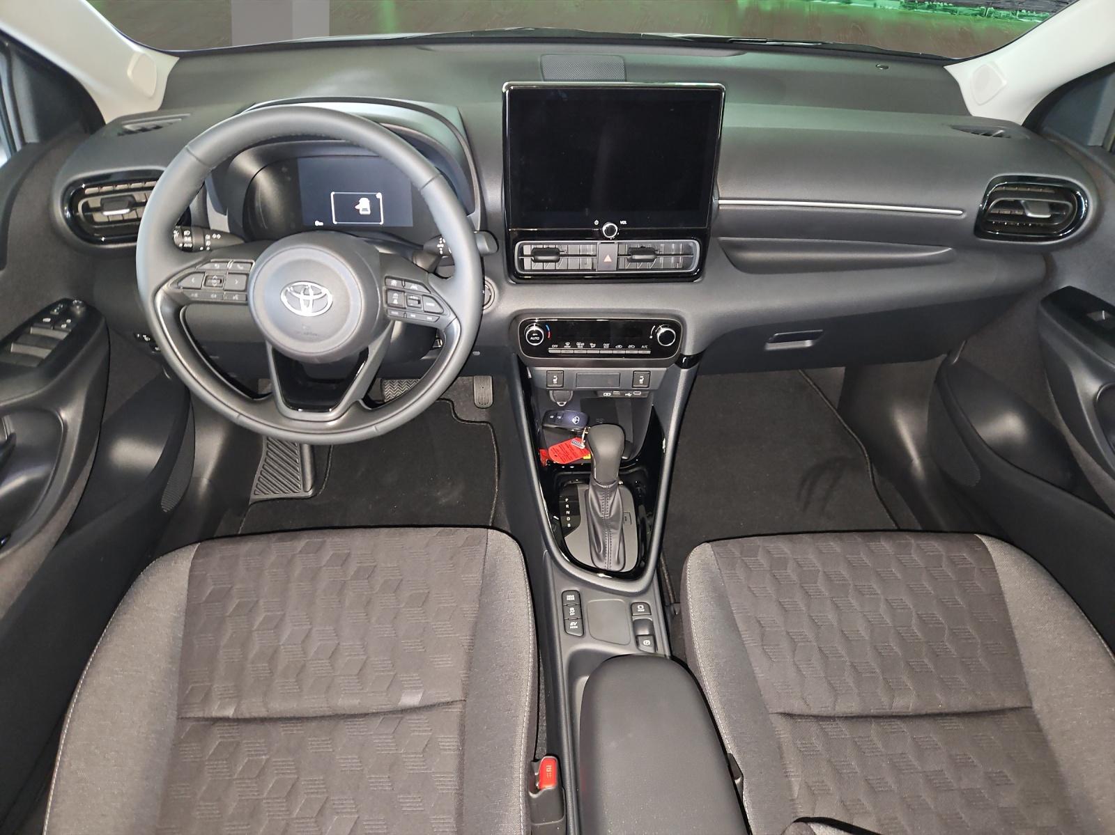 TOYOTA Yaris 1.5 VVT-i HSD Trend-image-7