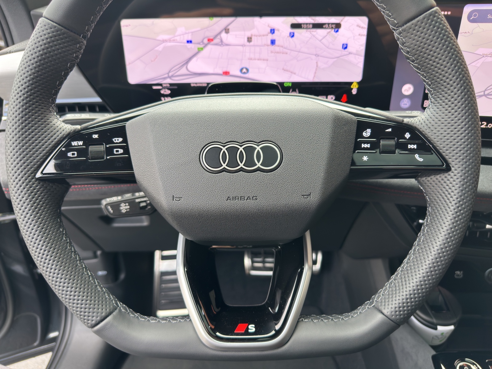 AUDI Q6 e-tron quattro-image-14