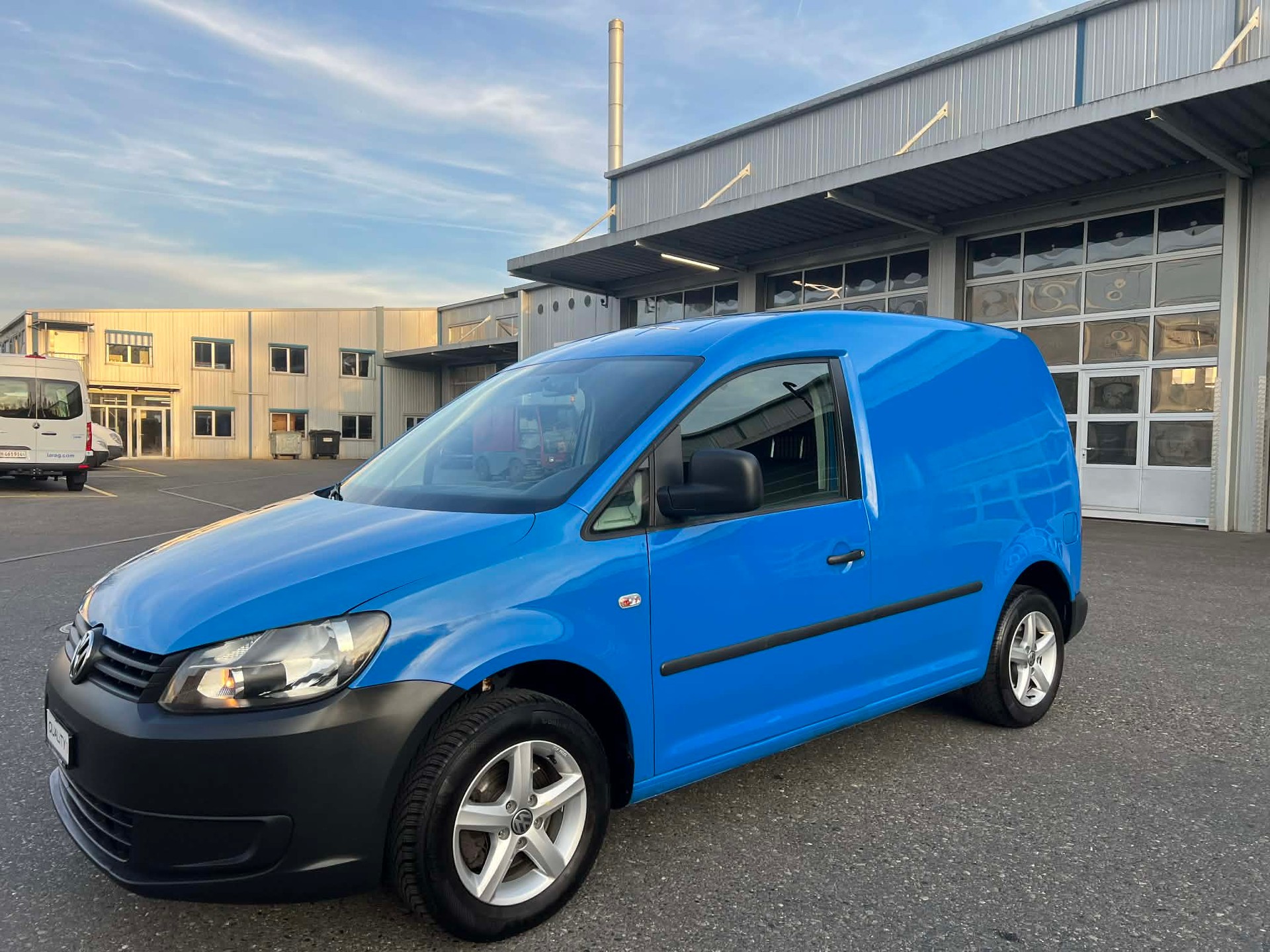 VW Caddy 1.6 TDI DSG-image-3