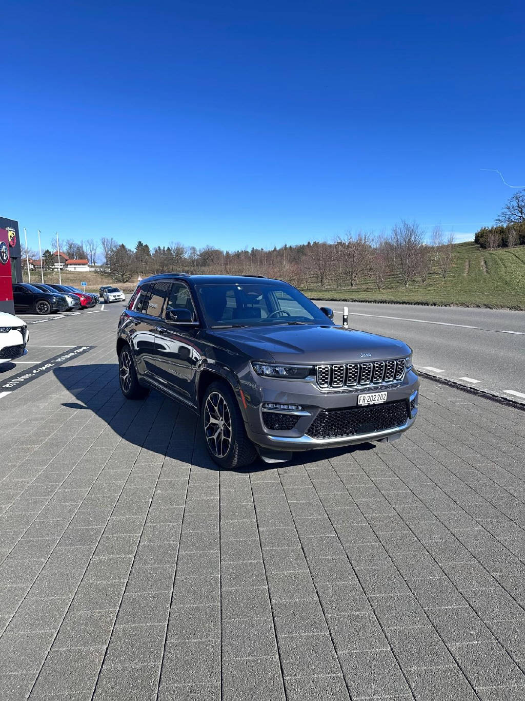 JEEP Grand Cherokee 2.0 Turbo Summit Reserve 4xe-image-4