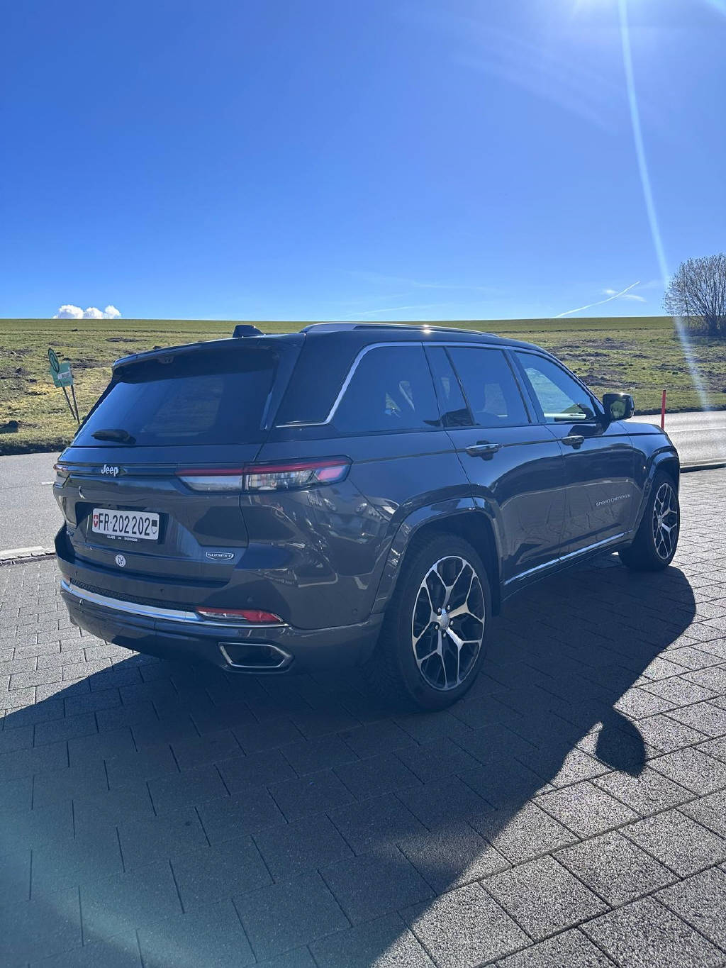 JEEP Grand Cherokee 2.0 Turbo Summit Reserve 4xe-image-2