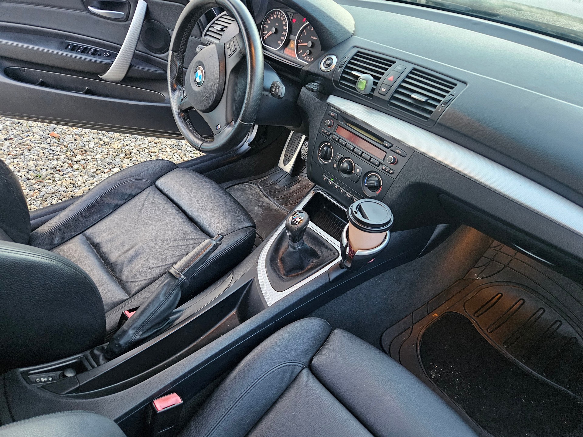 BMW 118i Cabrio-image-8