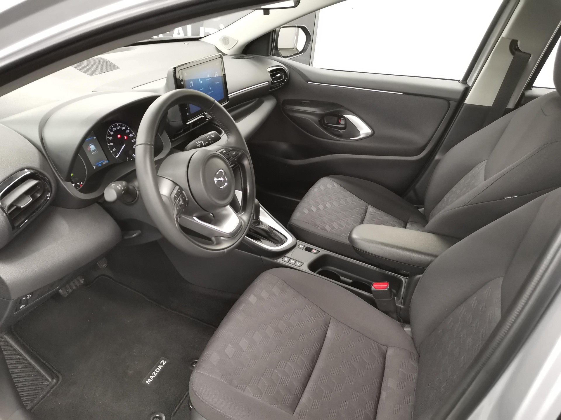 MAZDA 2 1.5 Hybrid Centre-Line-image-7