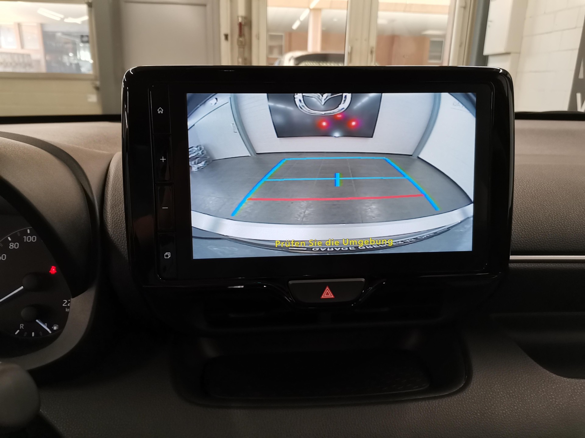 MAZDA 2 1.5 Hybrid Centre-Line-image-8