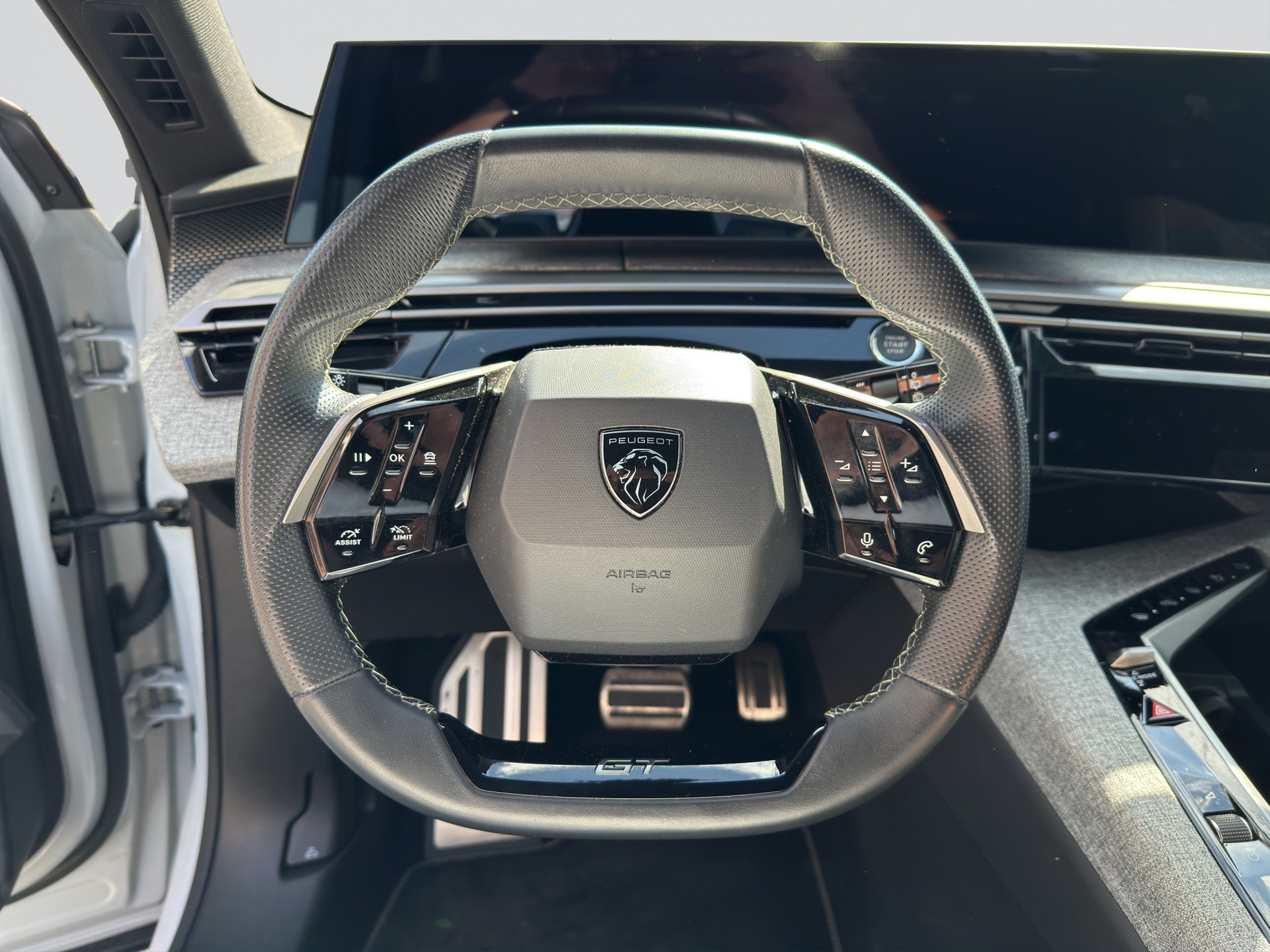 PEUGEOT 5008 136 Hybrid e-DCS6 7Pl. GT-image-10
