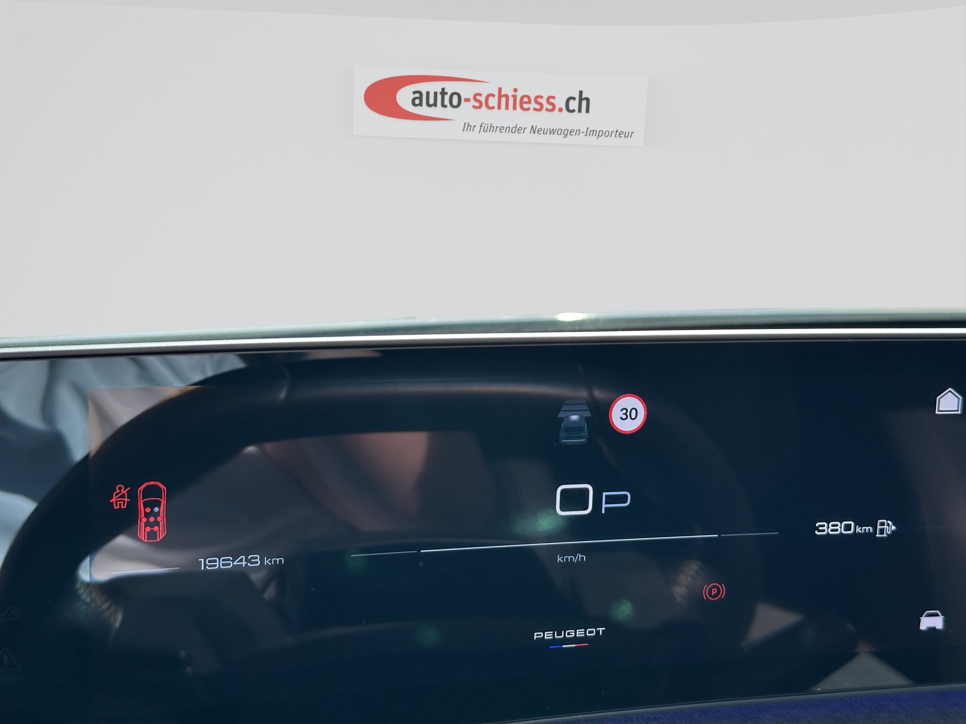 PEUGEOT 5008 136 Hybrid e-DCS6 7Pl. GT-image-11