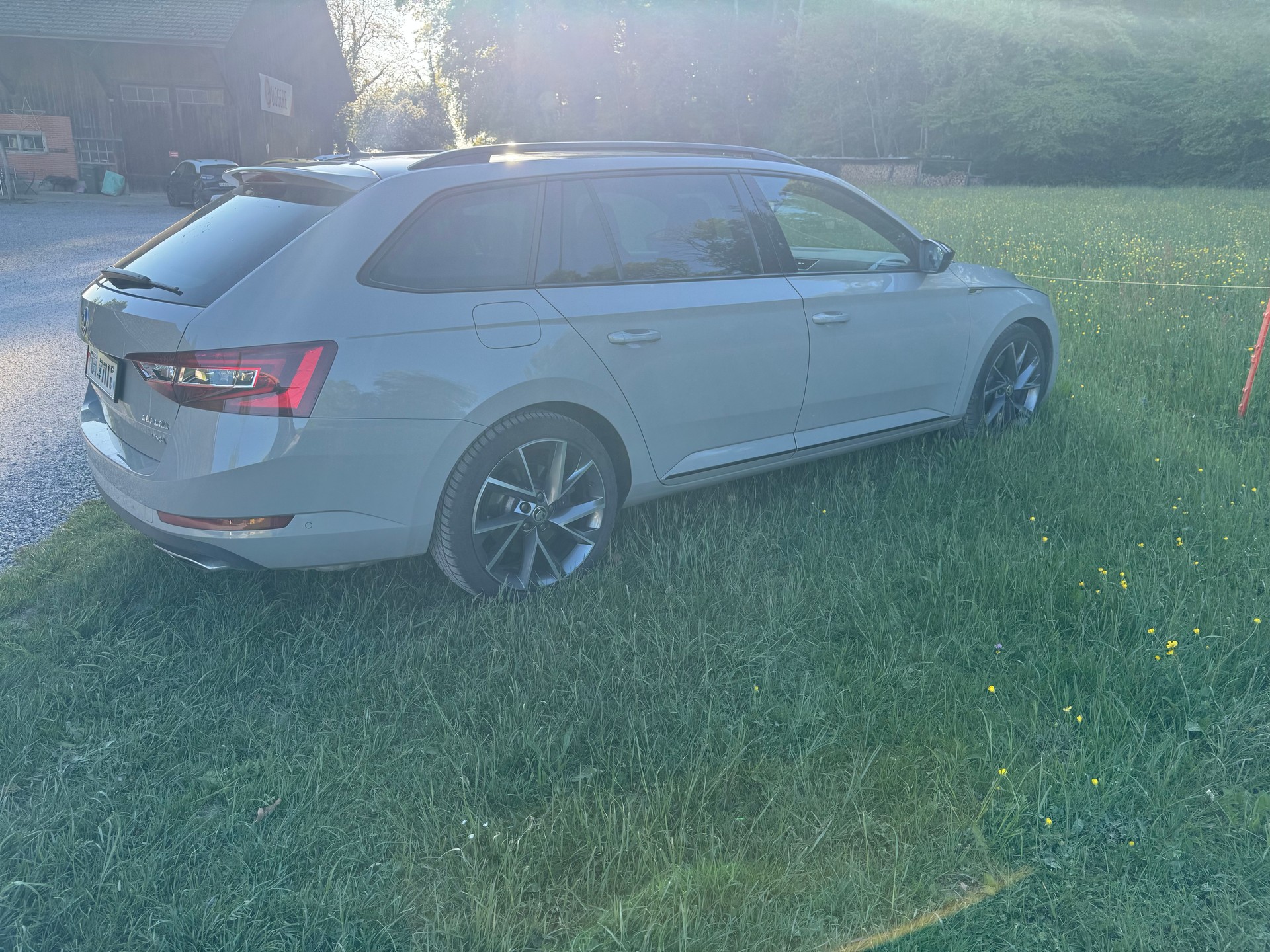 SKODA Superb Combi 2.0 TSI SportLine+ DSG 4x4-image-2