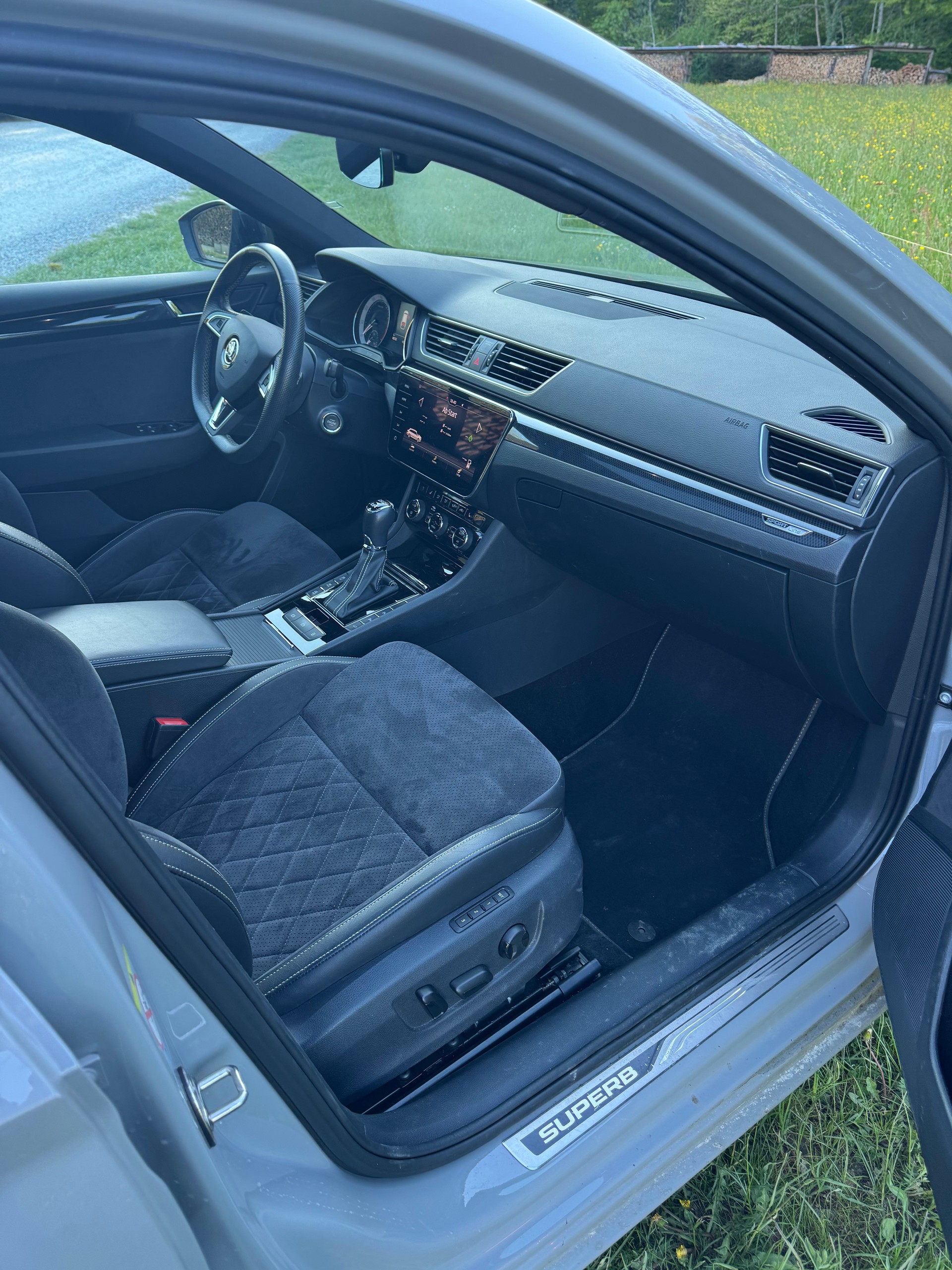 SKODA Superb Combi 2.0 TSI SportLine+ DSG 4x4-image-11