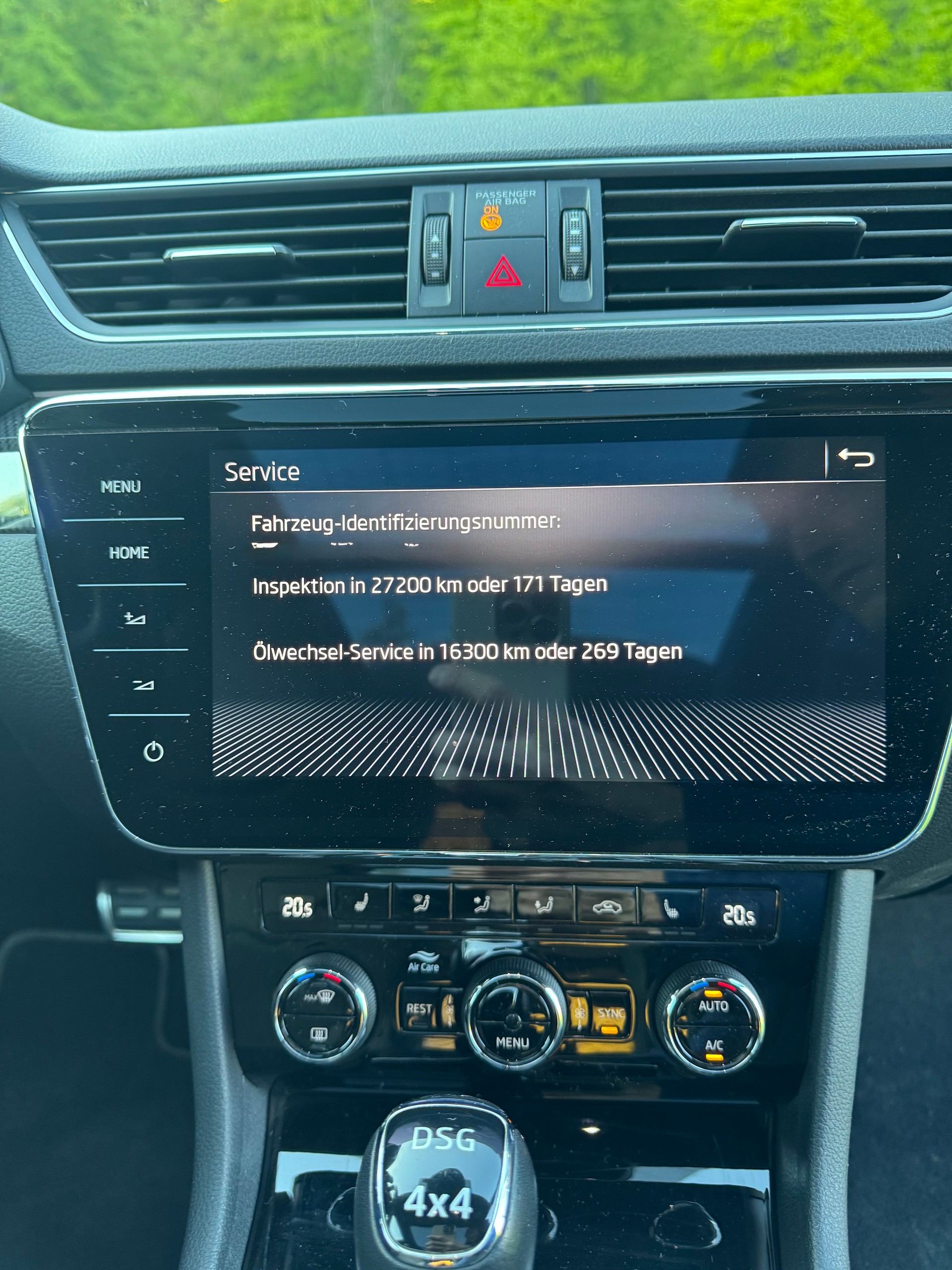 SKODA Superb Combi 2.0 TSI SportLine+ DSG 4x4-image-18