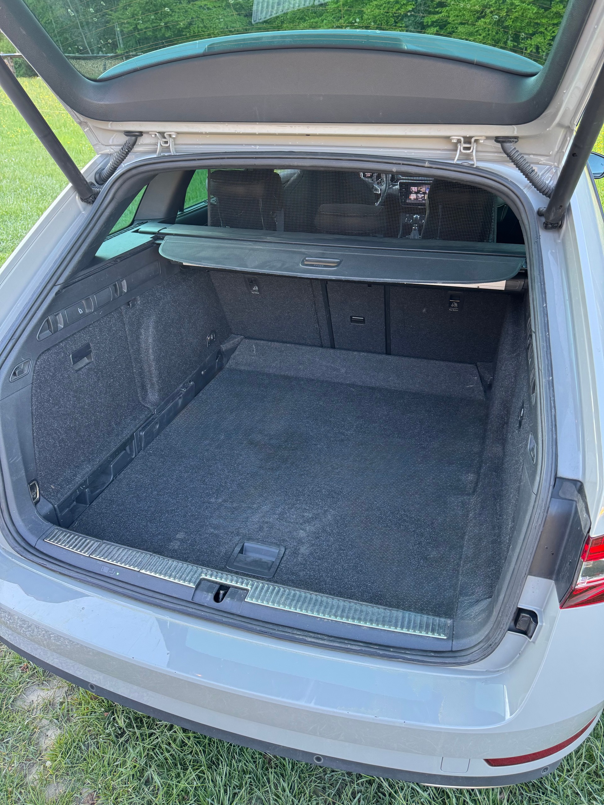 SKODA Superb Combi 2.0 TSI SportLine+ DSG 4x4-image-15