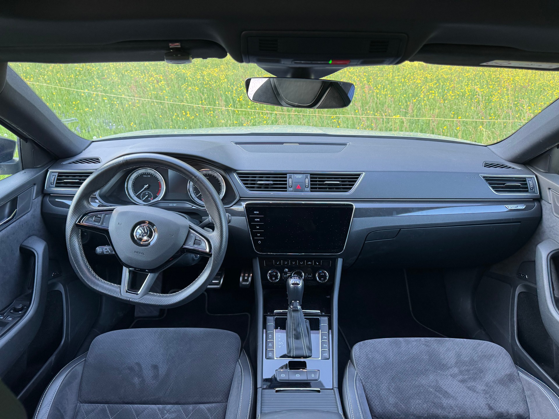 SKODA Superb Combi 2.0 TSI SportLine+ DSG 4x4-image-6