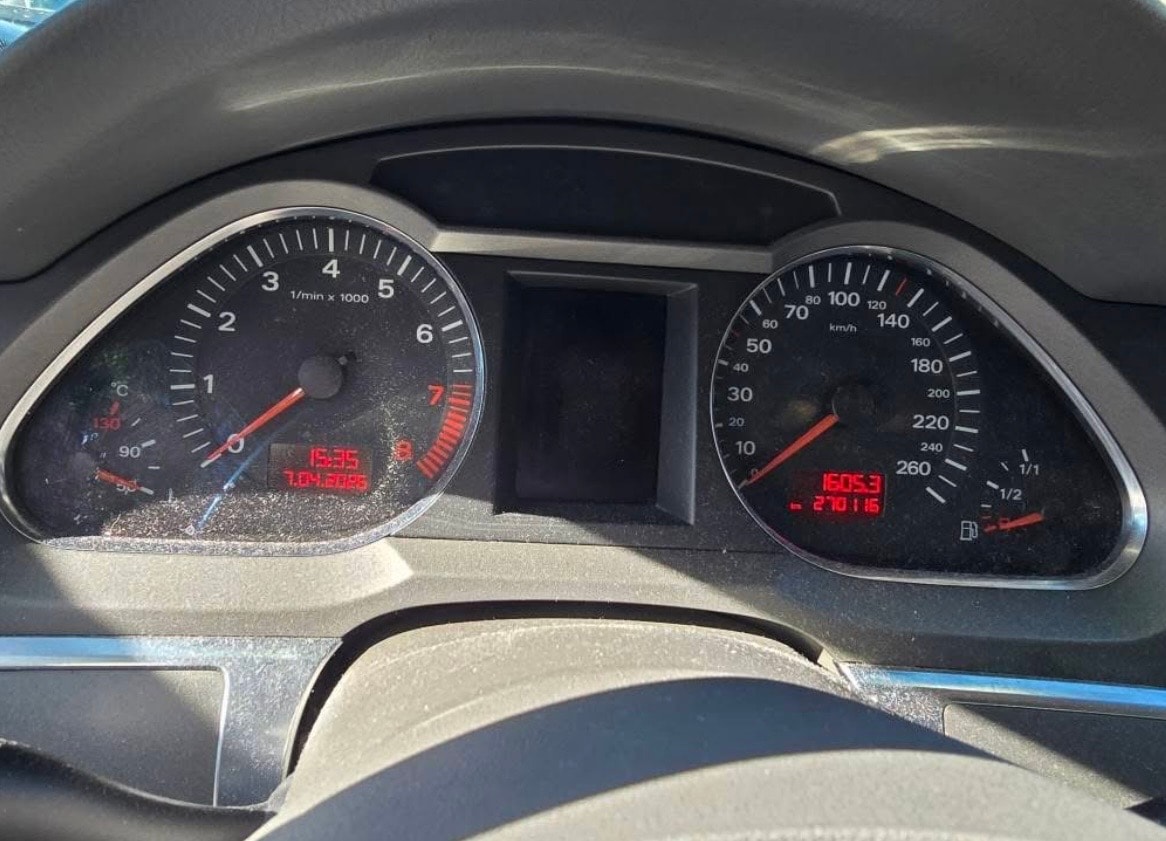 AUDI A6 Limousine 2.4 V6-image-4