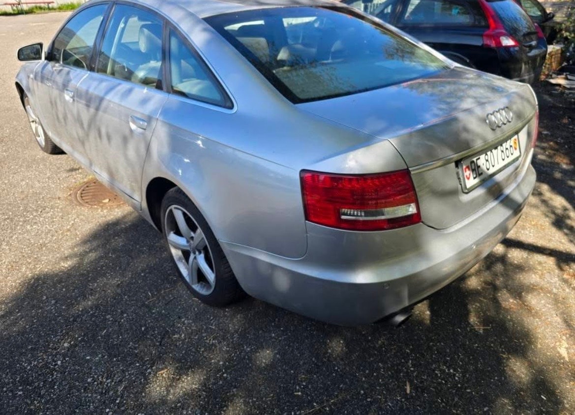 AUDI A6 Limousine 2.4 V6-image-2