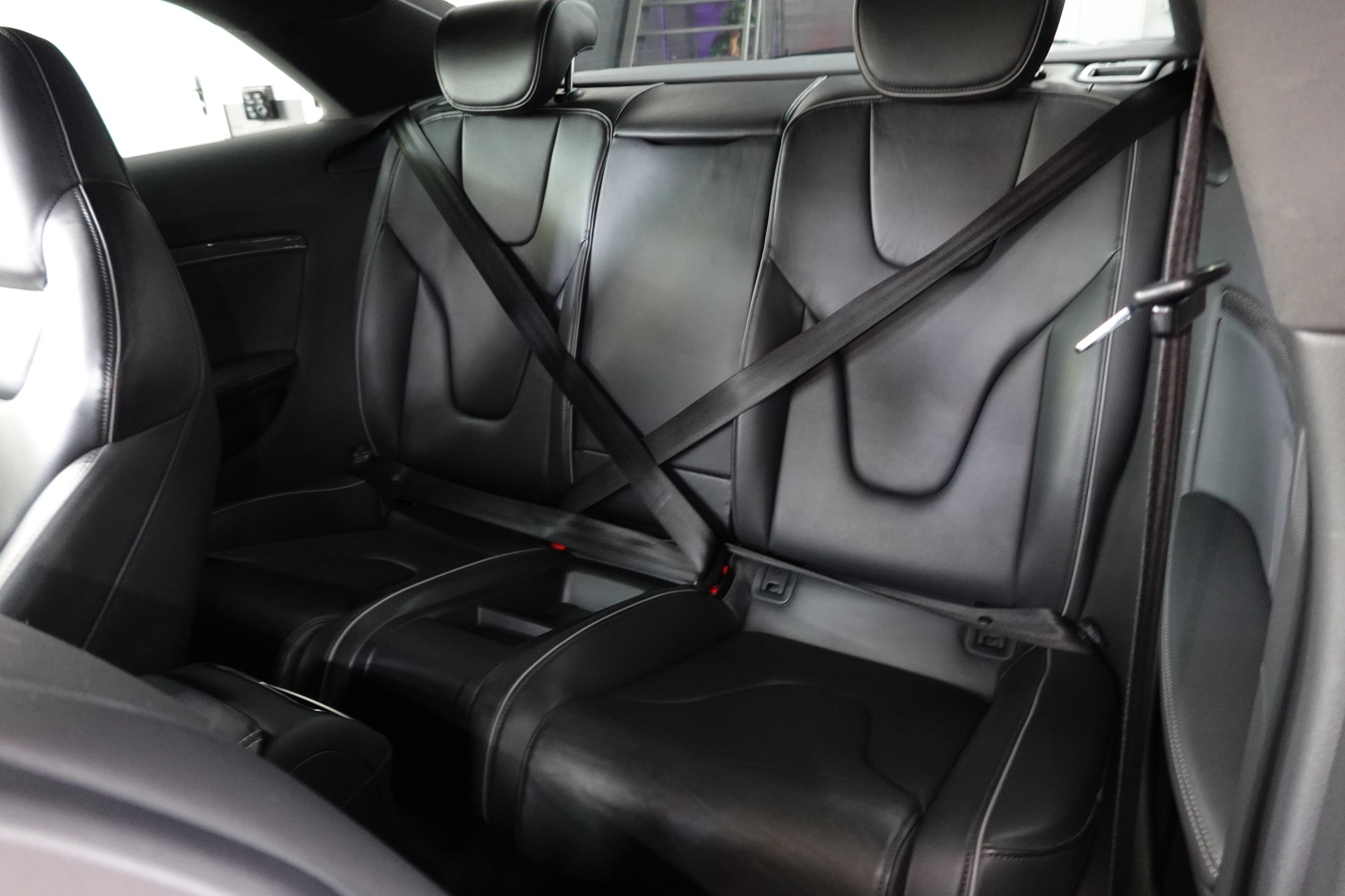 AUDI RS5 COUPE 4.2 FSI QUATTRO S-TRONIC BLACK V8-image-32