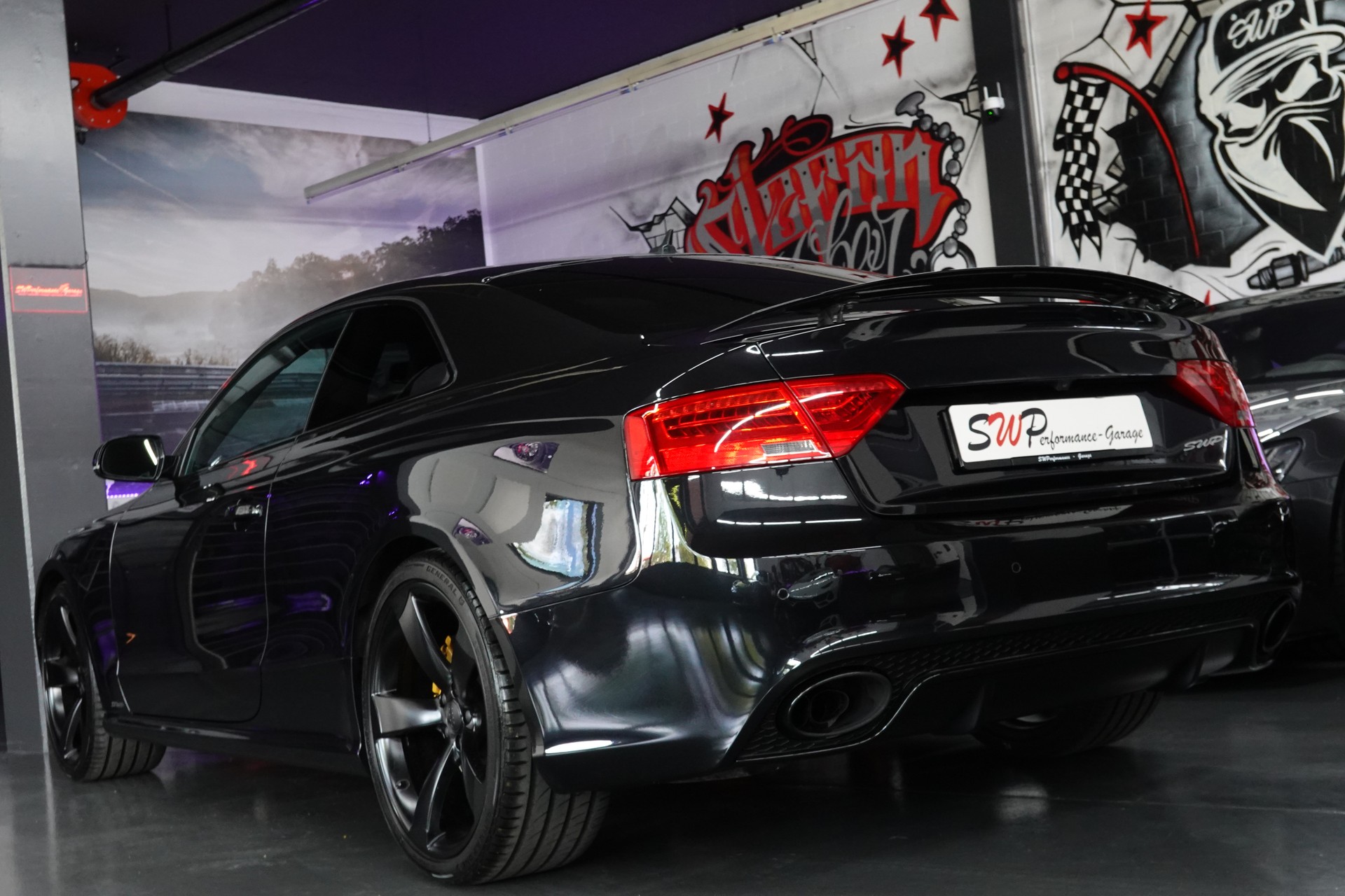 AUDI RS5 COUPE 4.2 FSI QUATTRO S-TRONIC BLACK V8-image-9