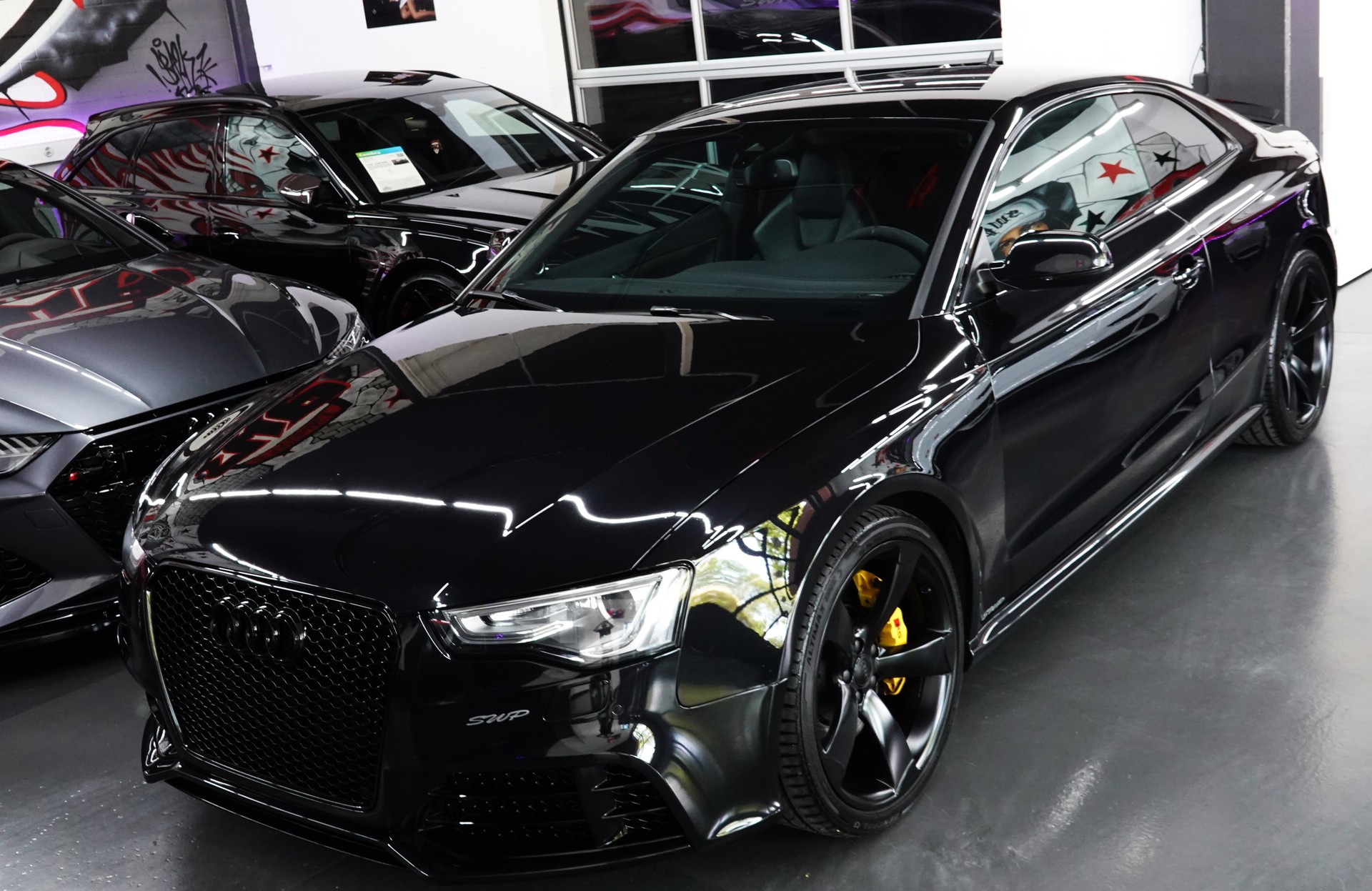 AUDI RS5 COUPE 4.2 FSI QUATTRO S-TRONIC BLACK V8-showroom-element-3
