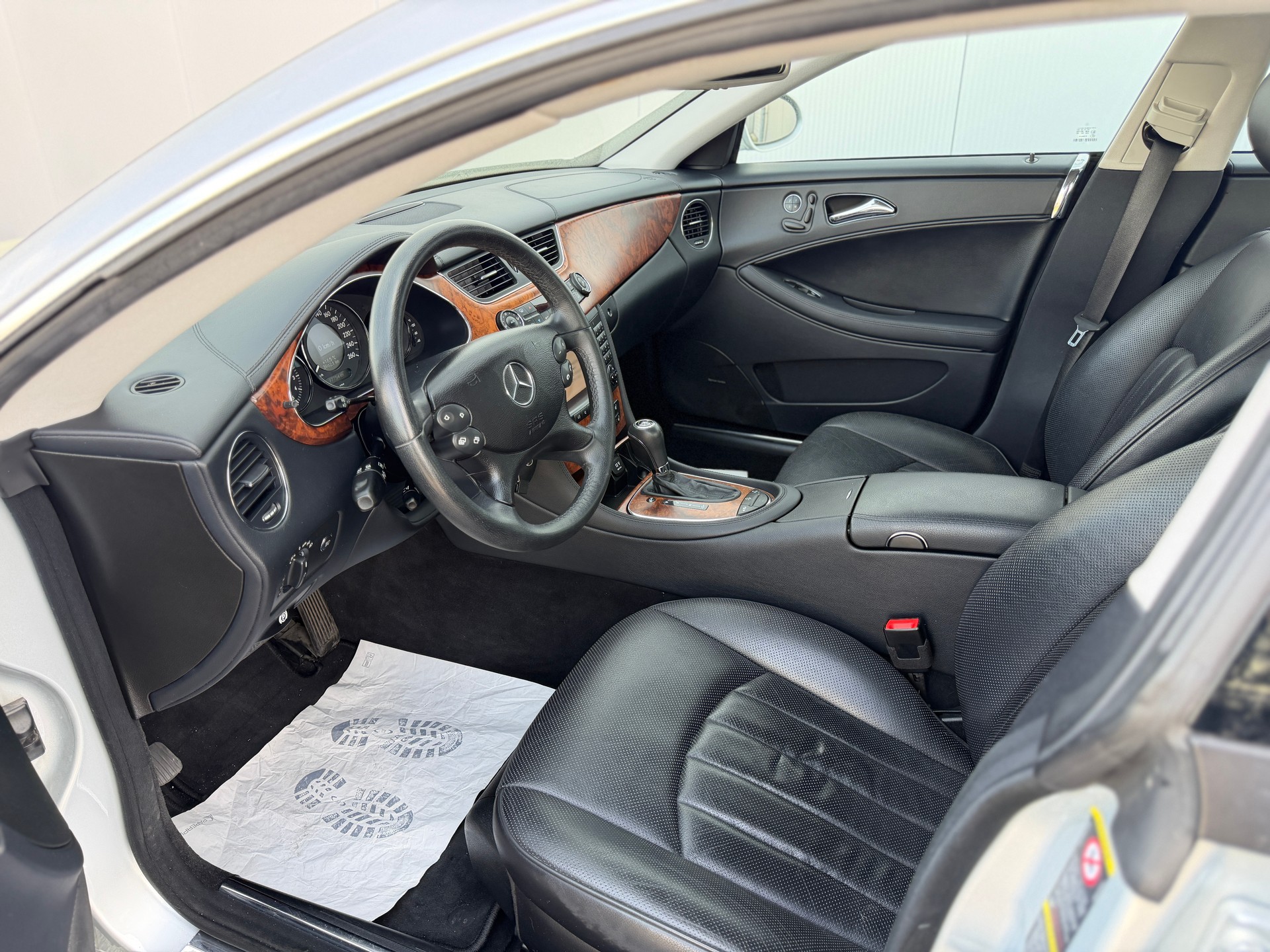 MERCEDES-BENZ CLS 350 7G-Tronic-image-7