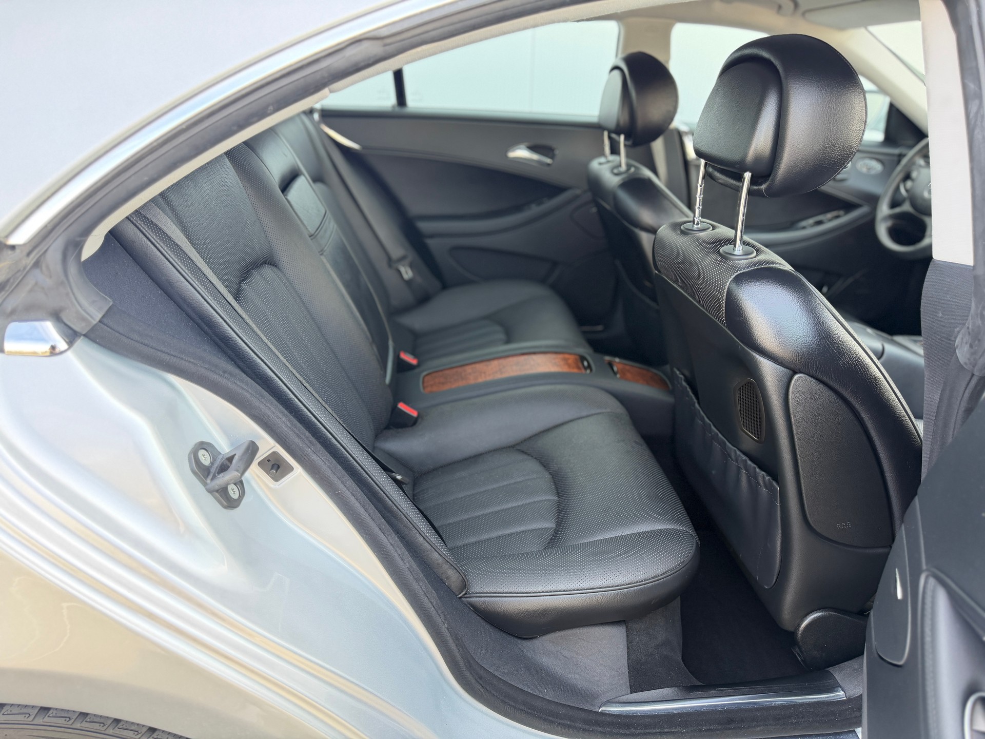MERCEDES-BENZ CLS 350 7G-Tronic-image-10