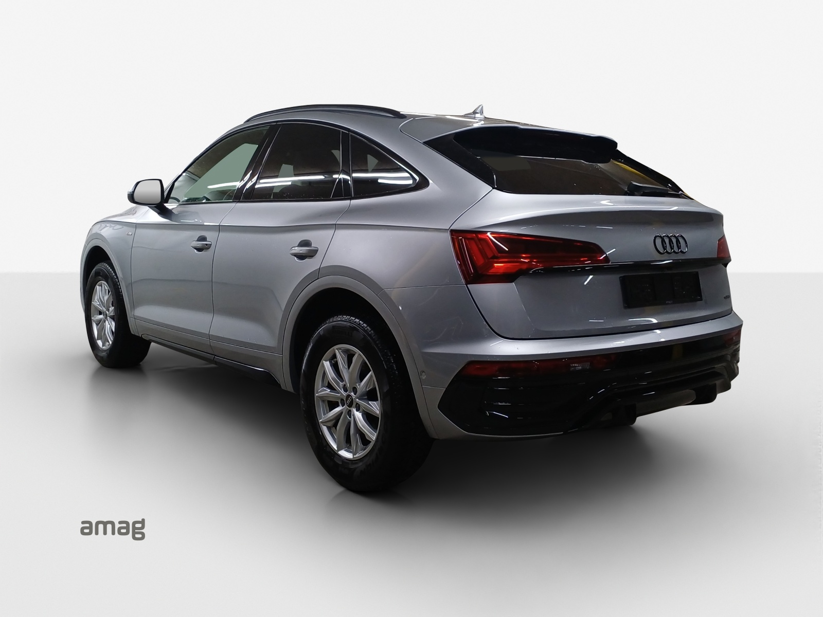 AUDI Q5 Sportback 40 TFSI S line quattro S-tronic-image-2