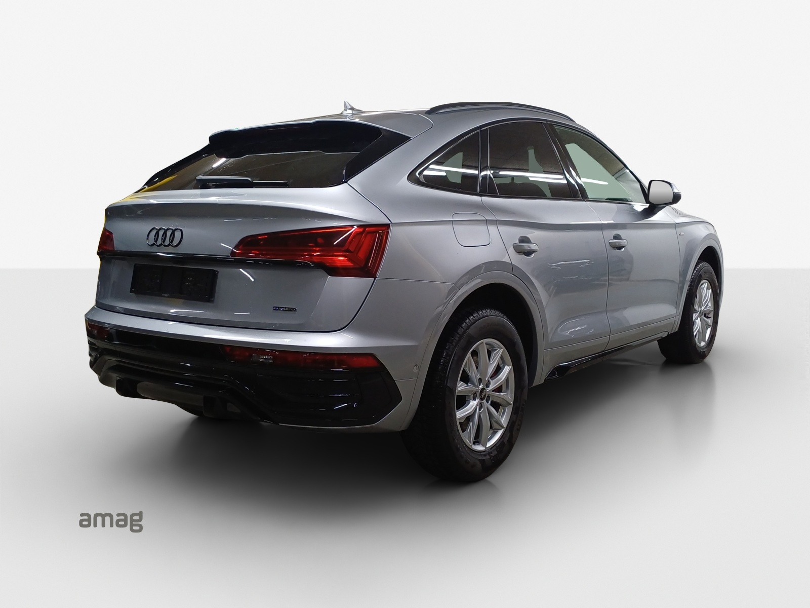 AUDI Q5 Sportback 40 TFSI S line quattro S-tronic-image-4