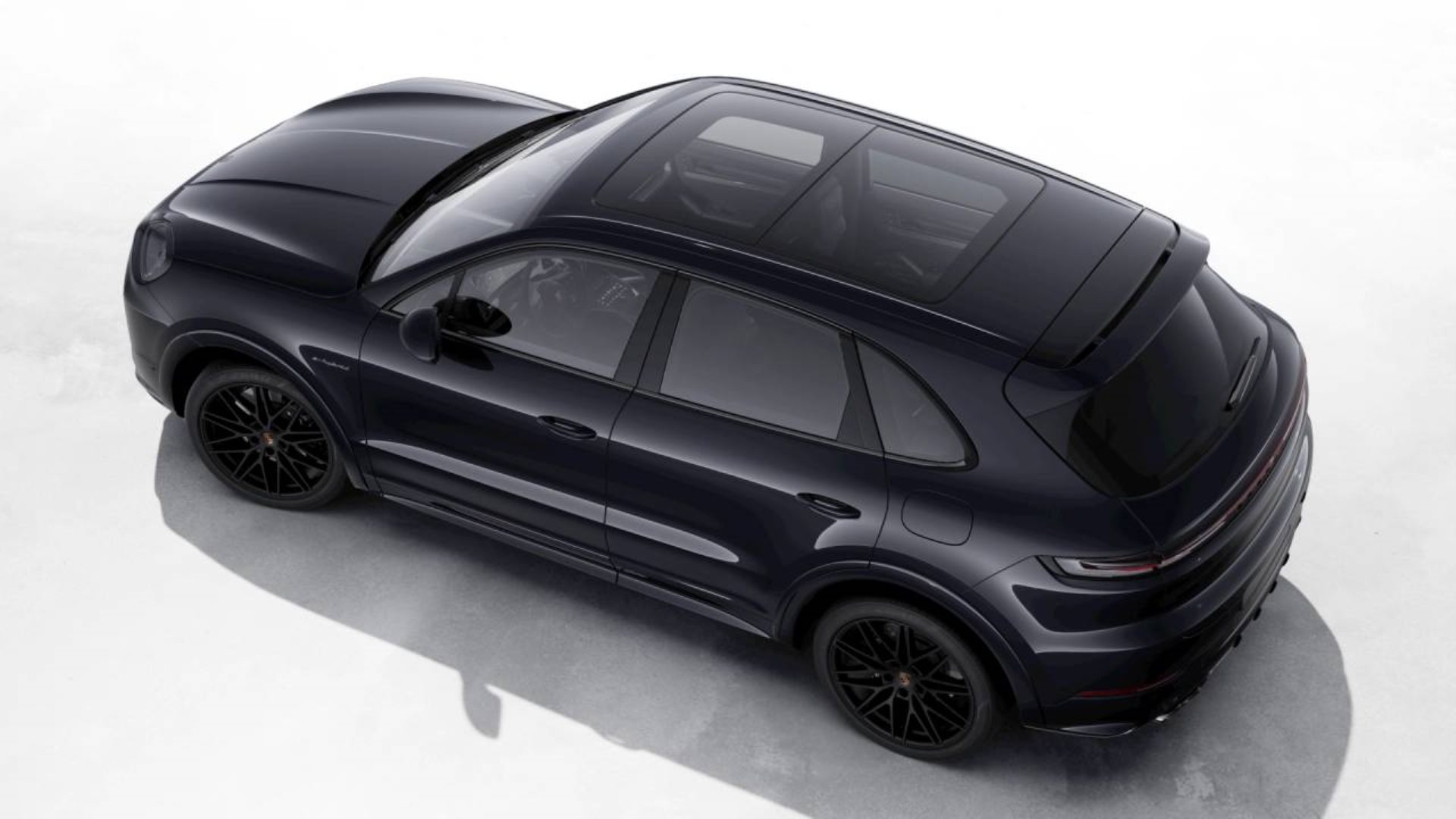 PORSCHE Cayenne E-Hybrid-image-3