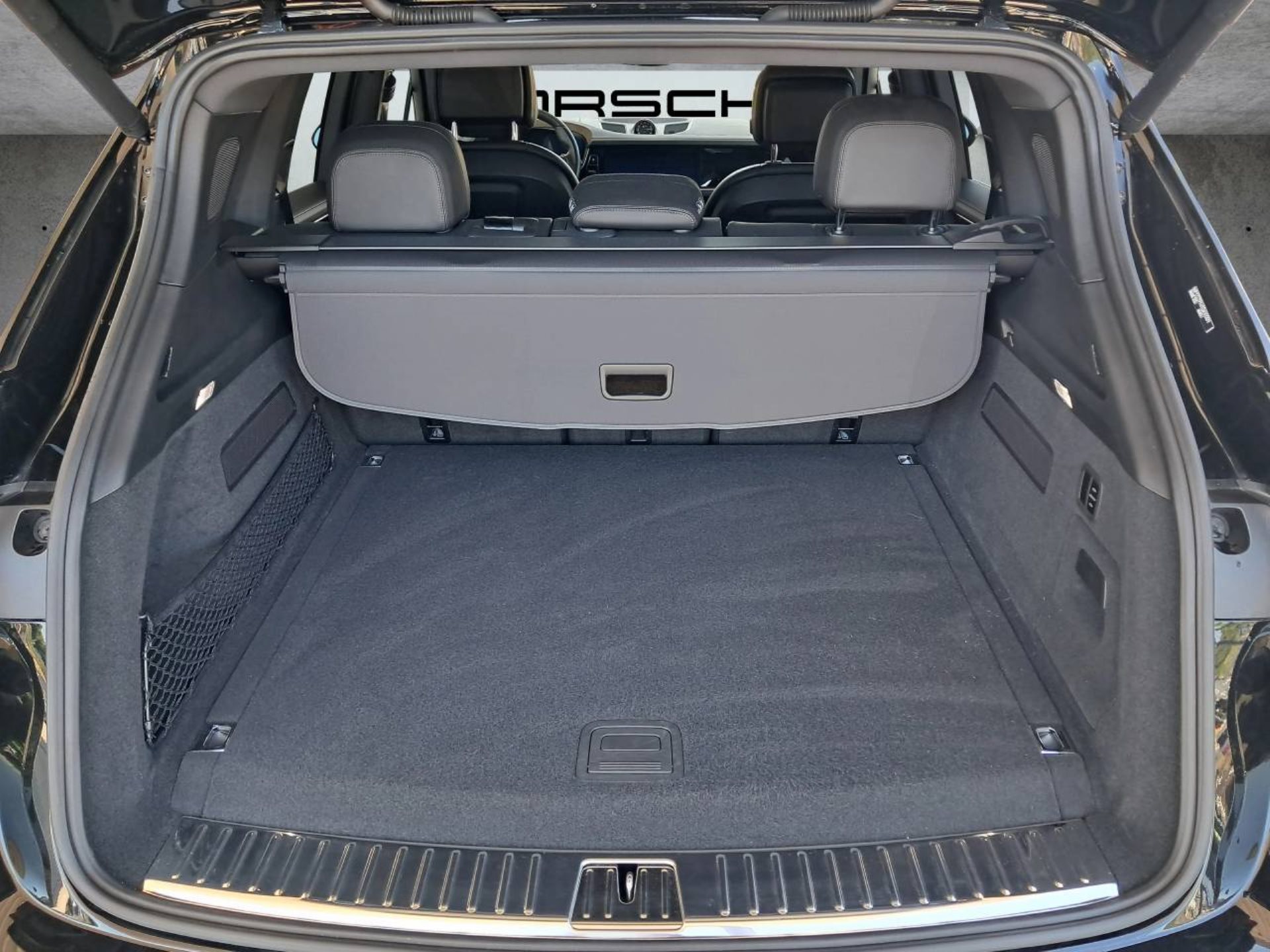 PORSCHE Cayenne E-Hybrid-image-23