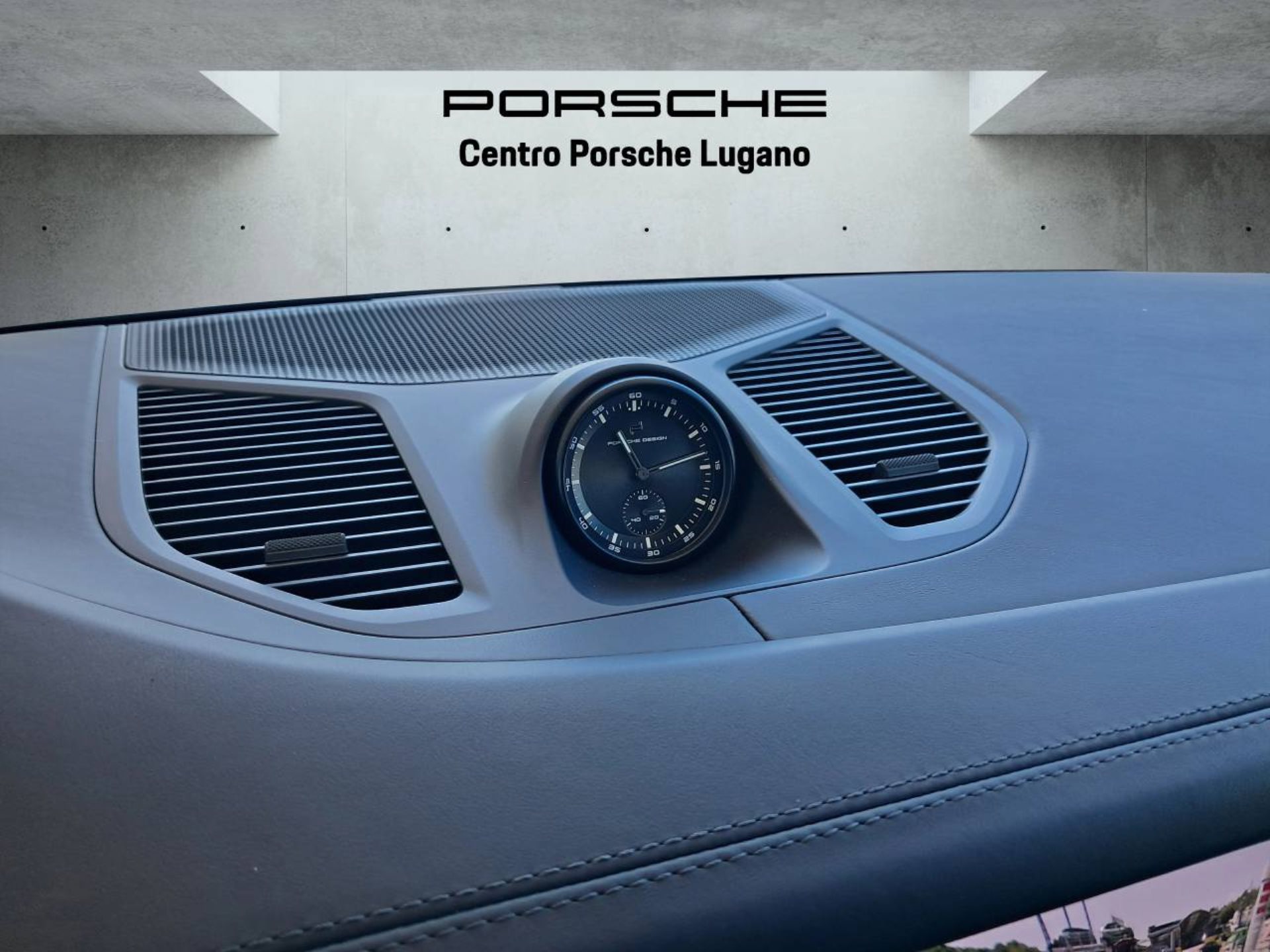 PORSCHE Cayenne E-Hybrid-image-24