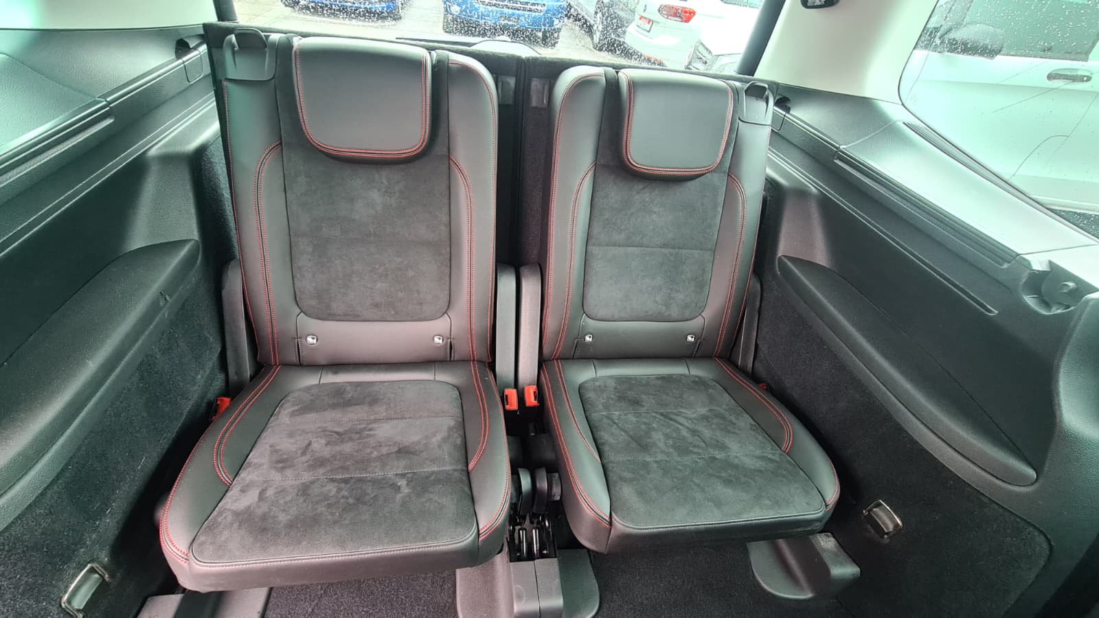 SEAT Alhambra 2.0 TDI 4Drive SWISS FR ** 7-Plätzer ** Alcantara-Leder ** Gr-Navi ** RF-Kamera ** Anh-Kupplung ** Ab MFK & Service **-image-15