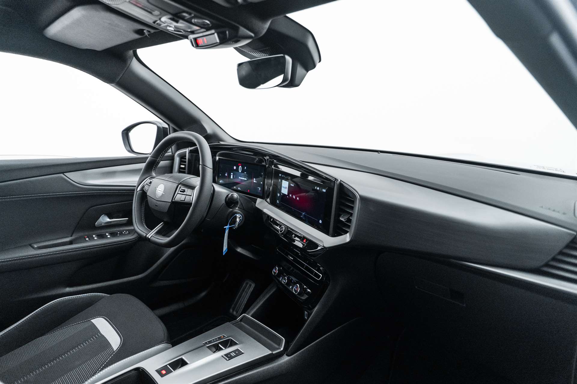 OPEL Mokka 1.2 Direct Injection Turbo GS Automat-image-9