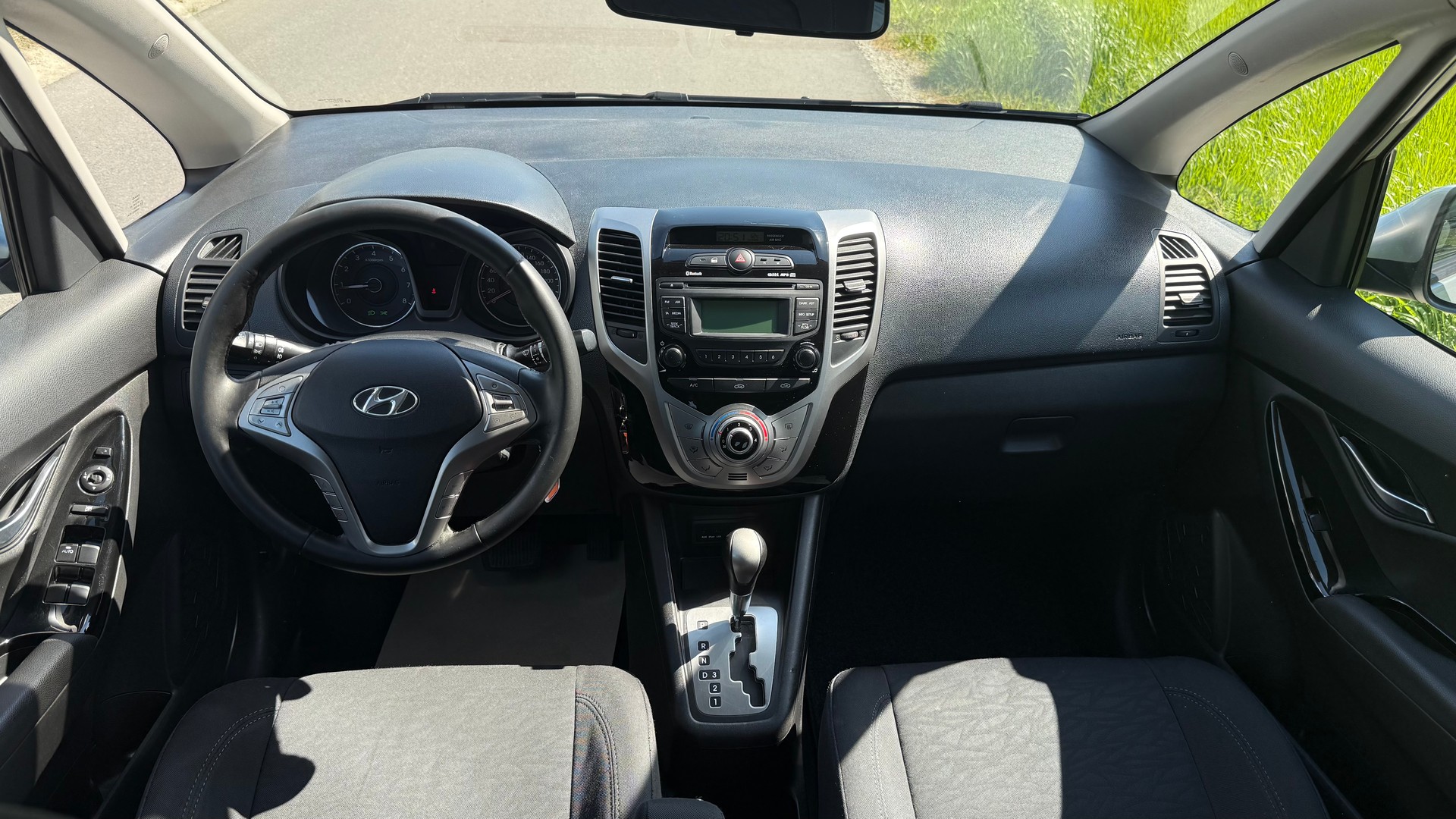 HYUNDAI iX20 1.6 Style Automatic-image-6
