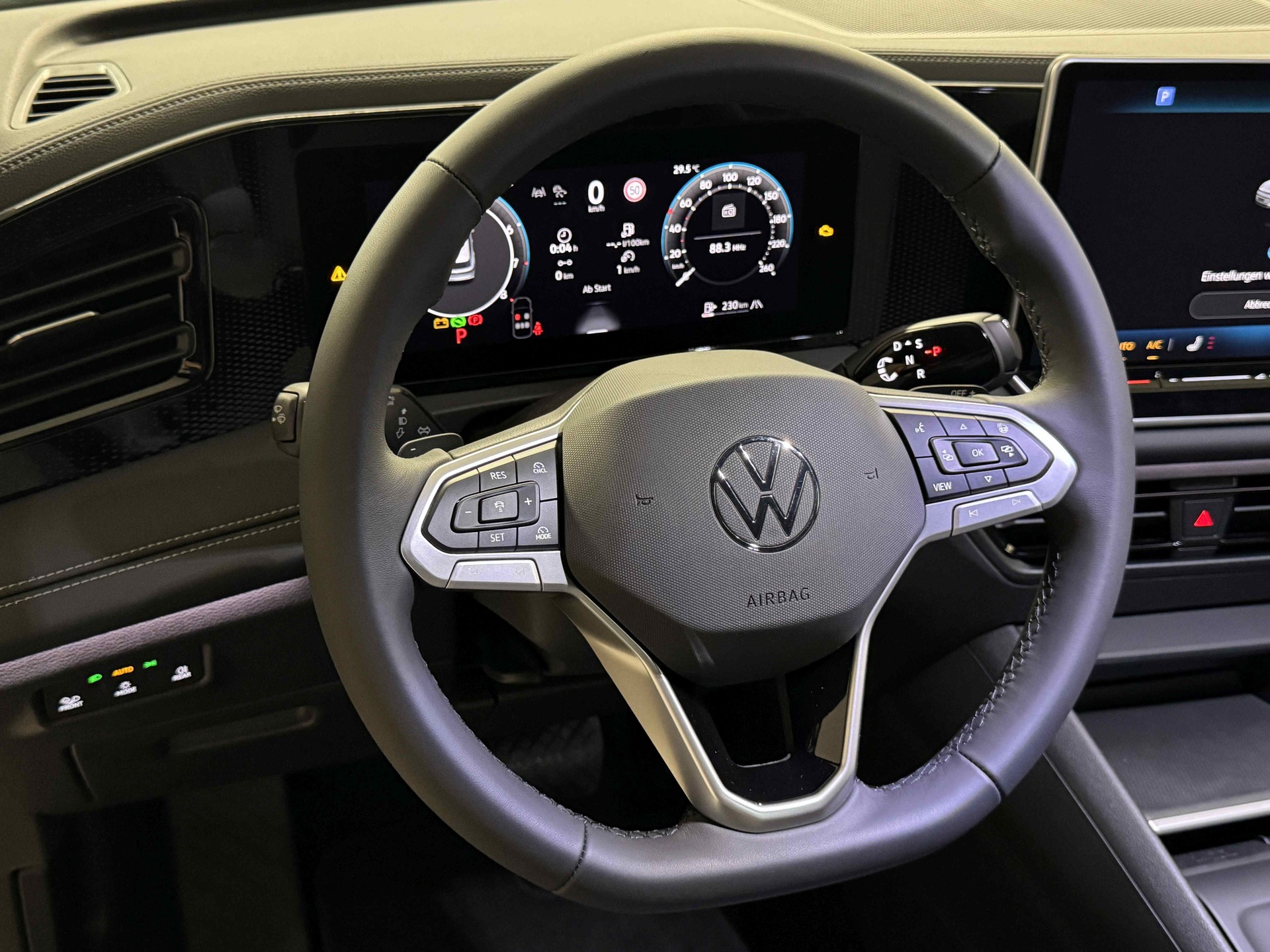 VW Tiguan 2.0 TSI DSG United 4Motion-image-7