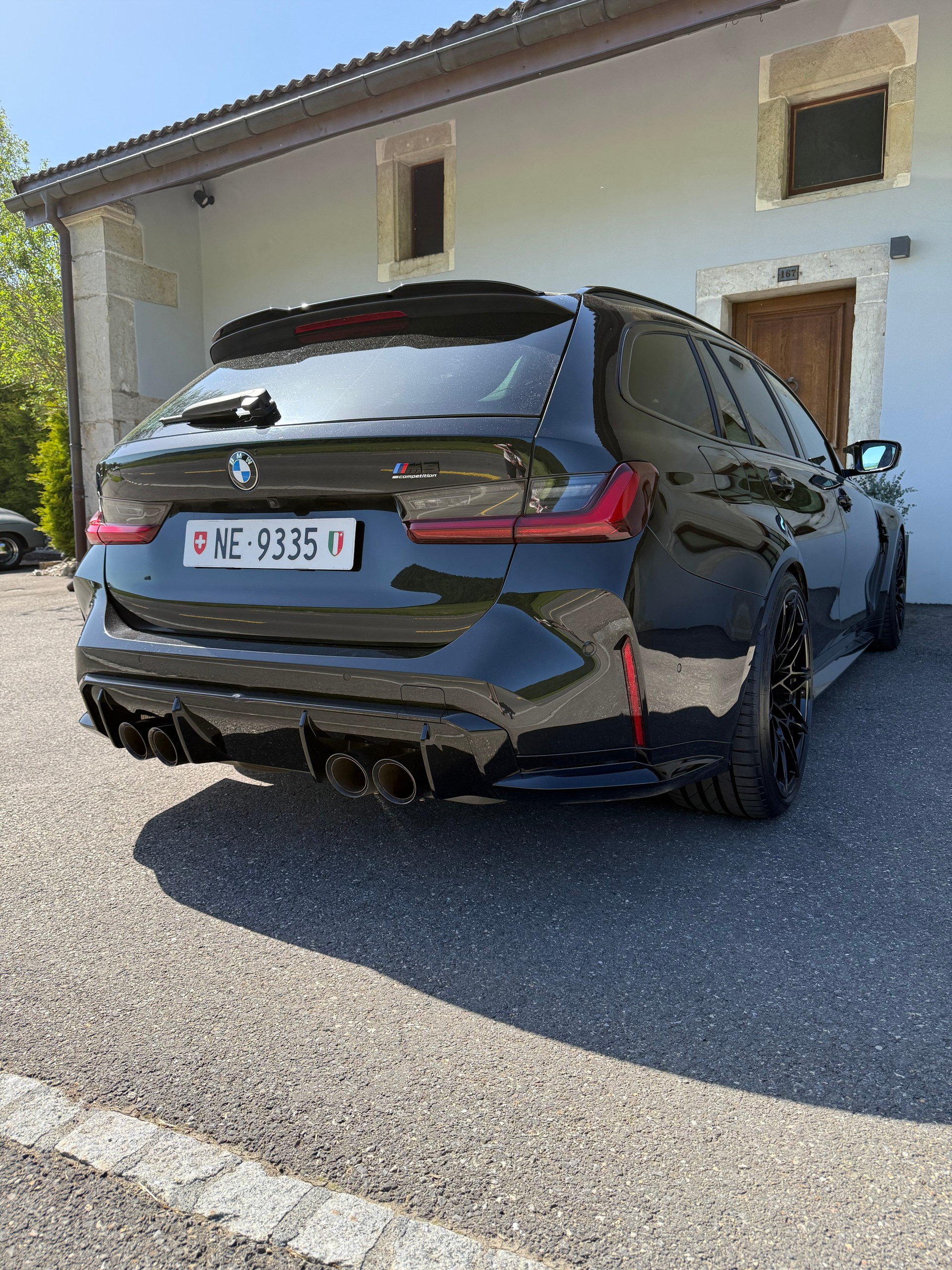 BMW M3 Competition xDrive-image-2