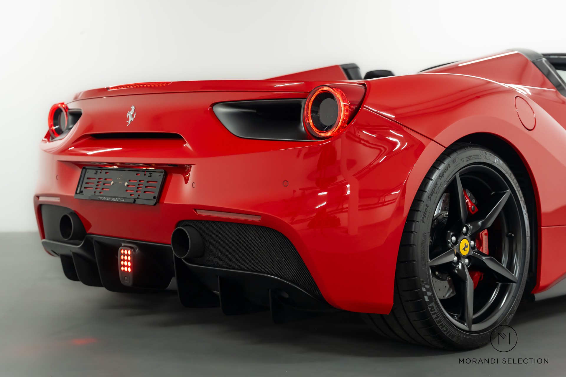 FERRARI 488 Spider 3.9 Turbo-image-5