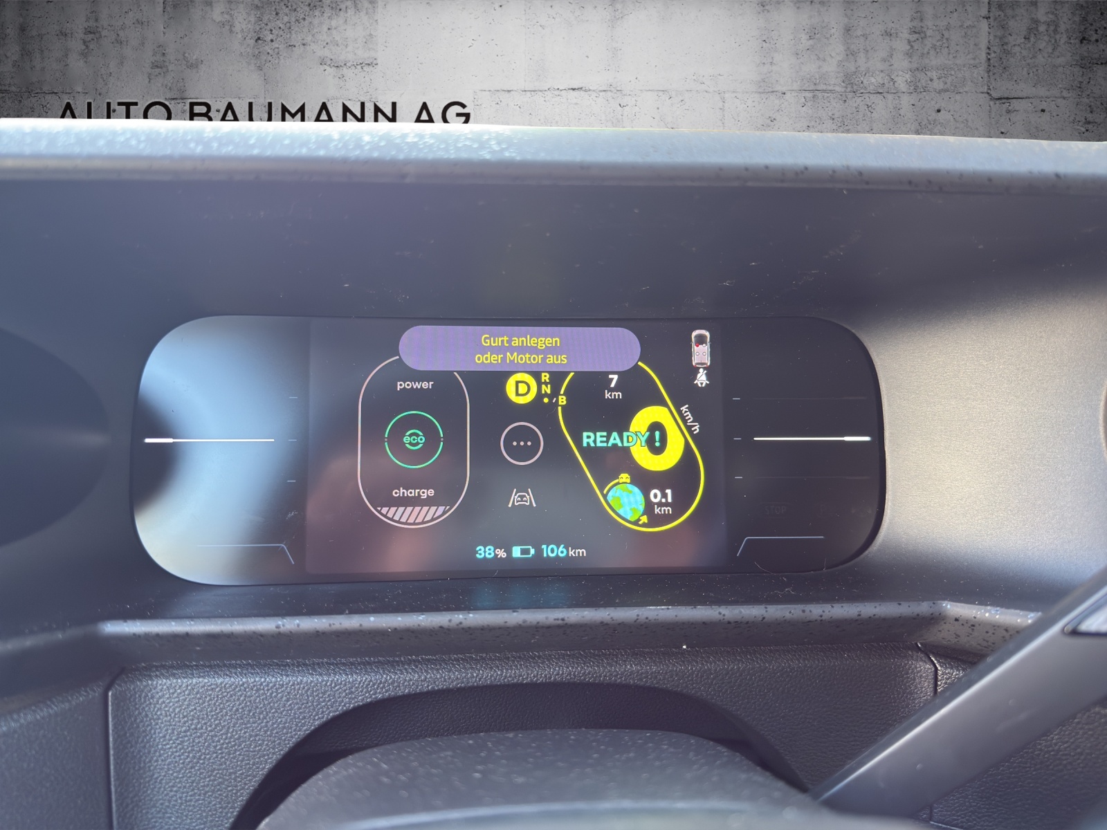 RENAULT Twingo E-Tech 27kWh Evolution-image-11